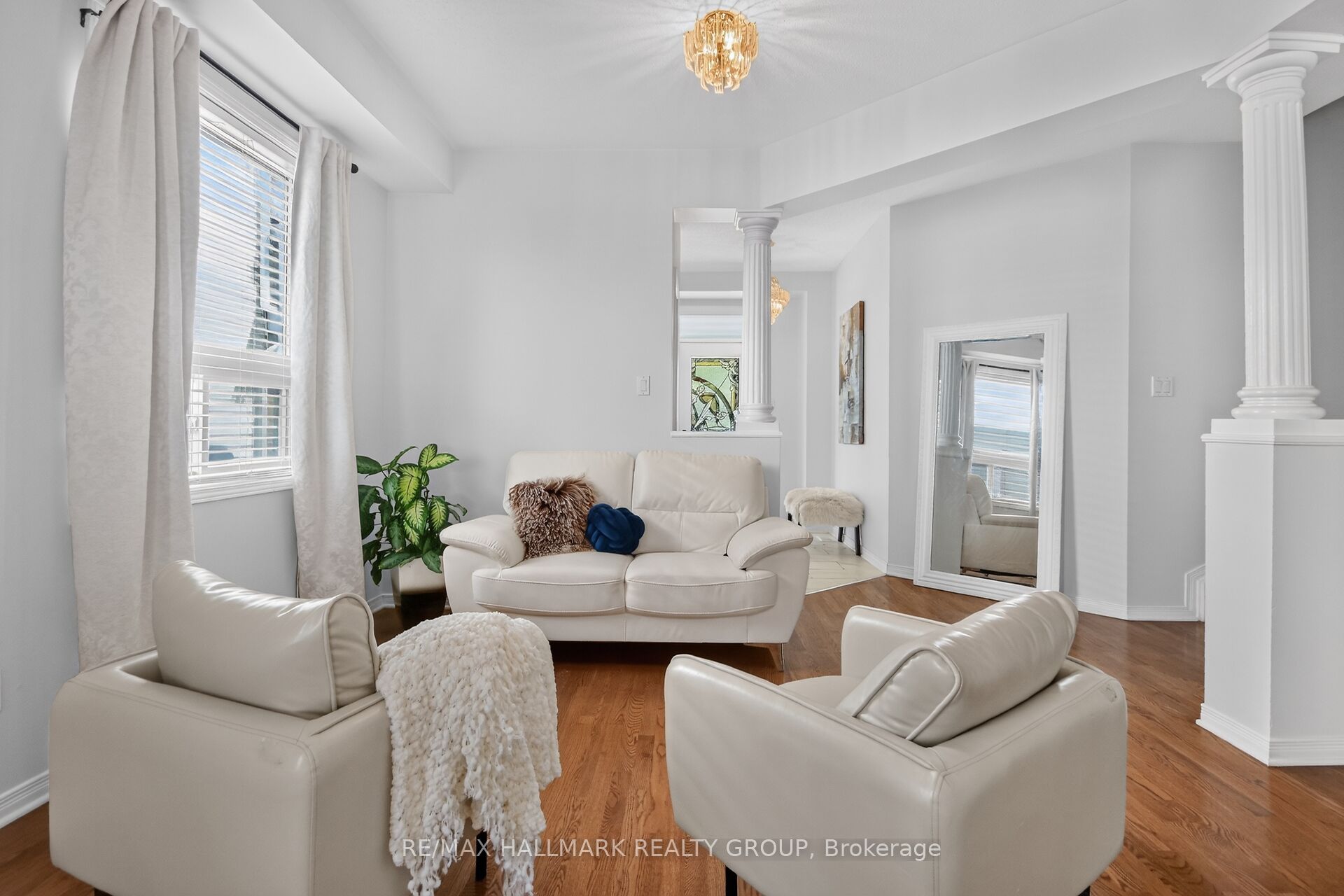 222 Deercroft Avenue Property Photo 6