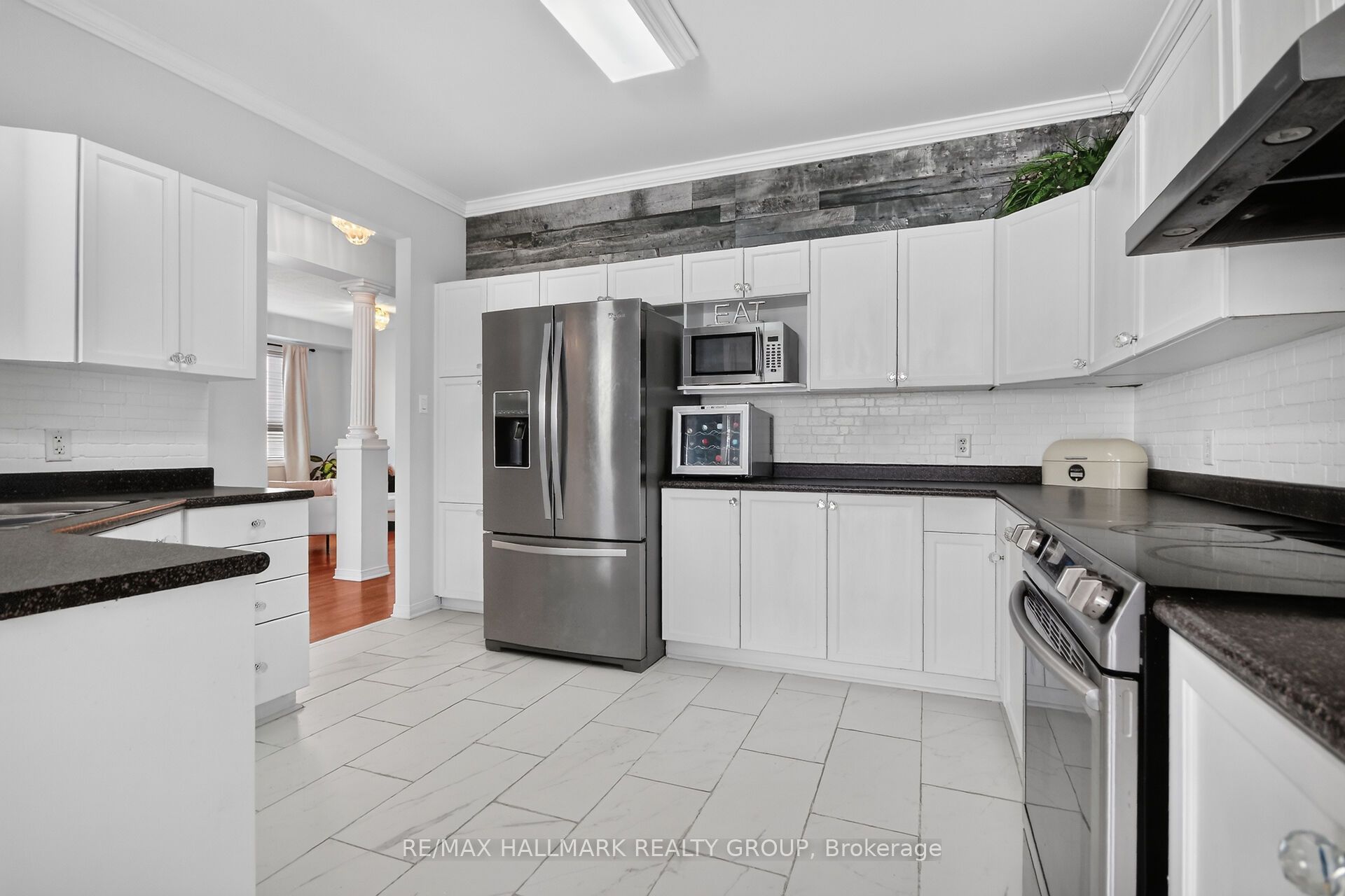 222 Deercroft Avenue Property Photo 11