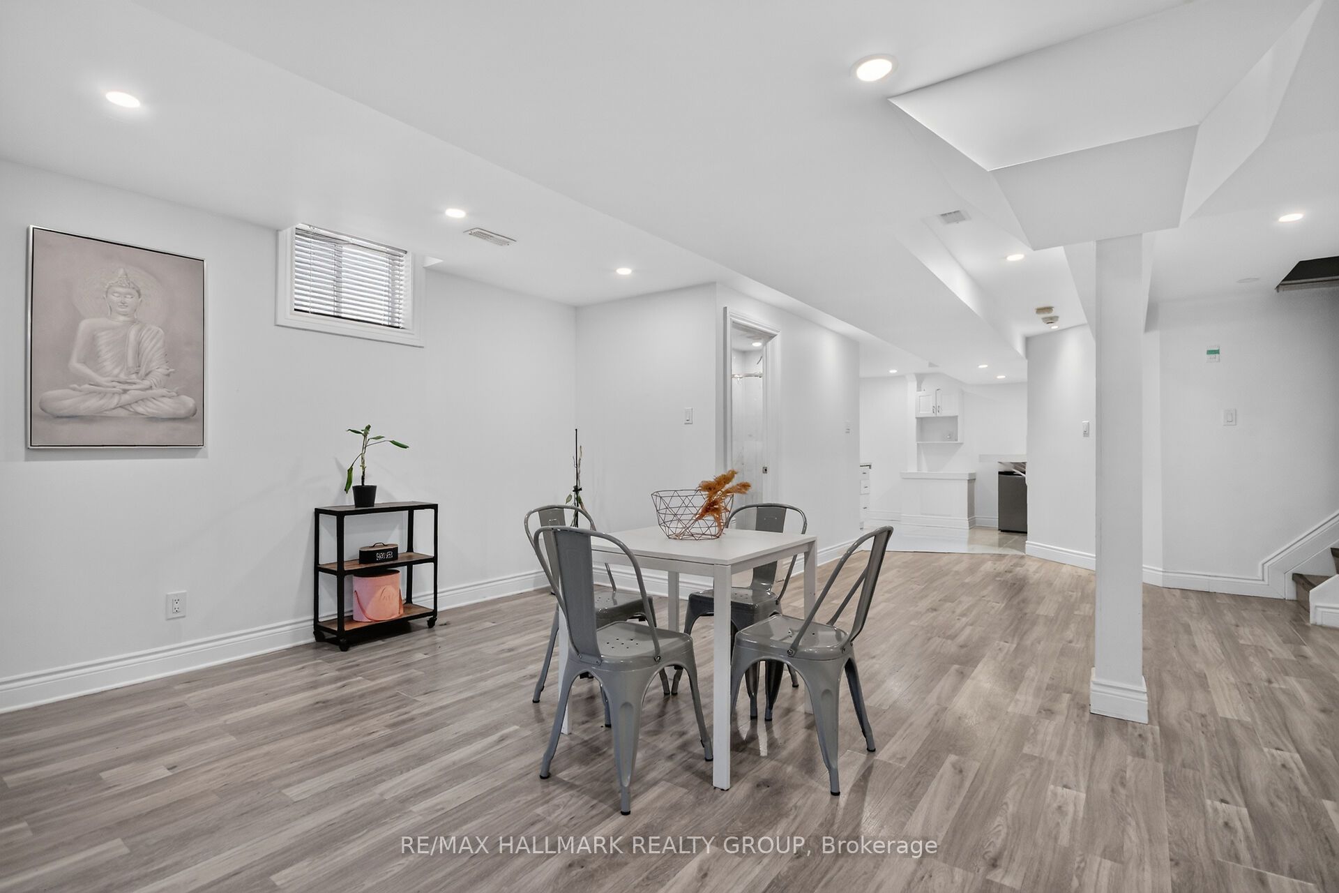 222 Deercroft Avenue Property Photo 33