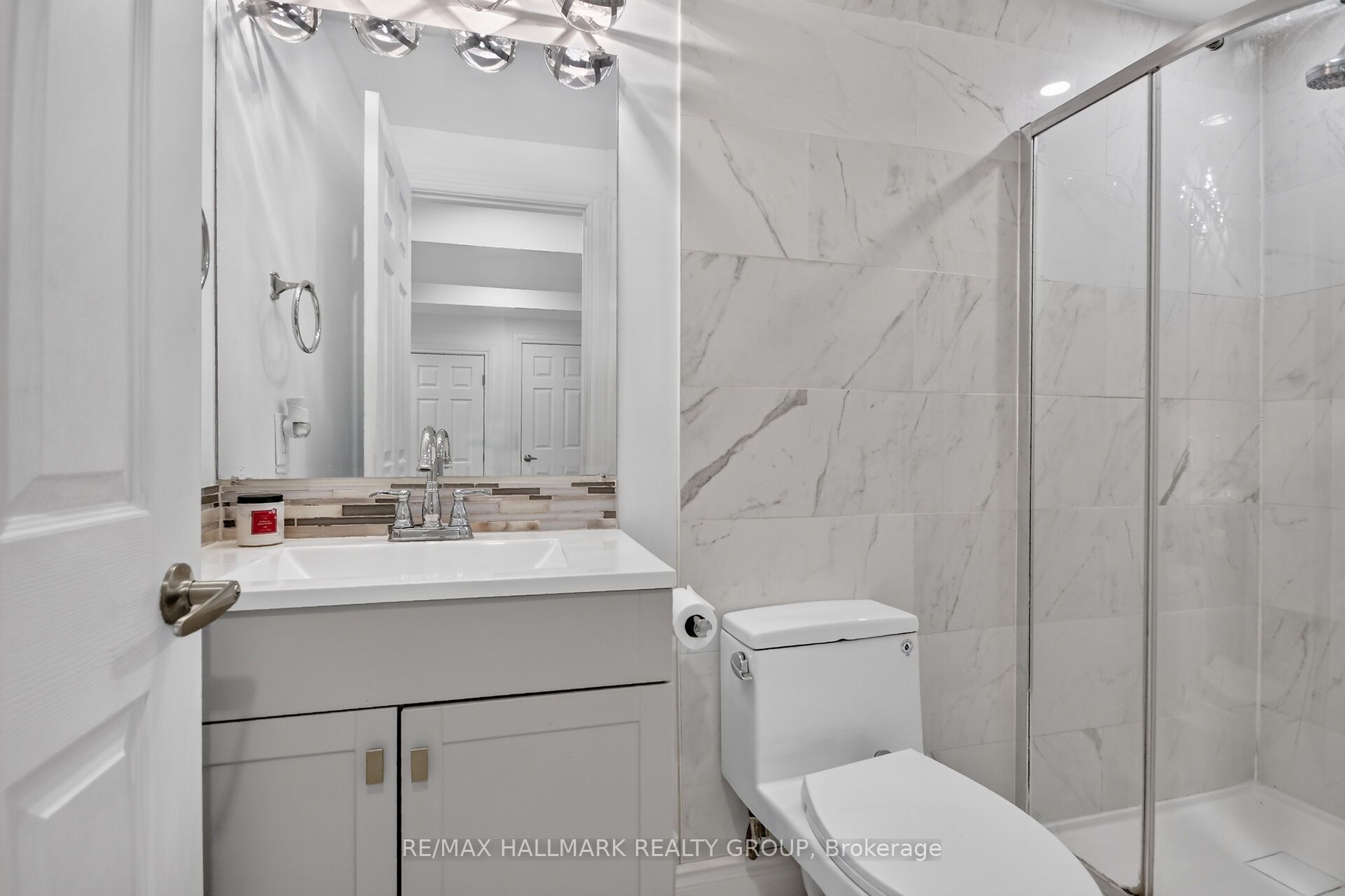222 Deercroft Avenue Property Photo 38