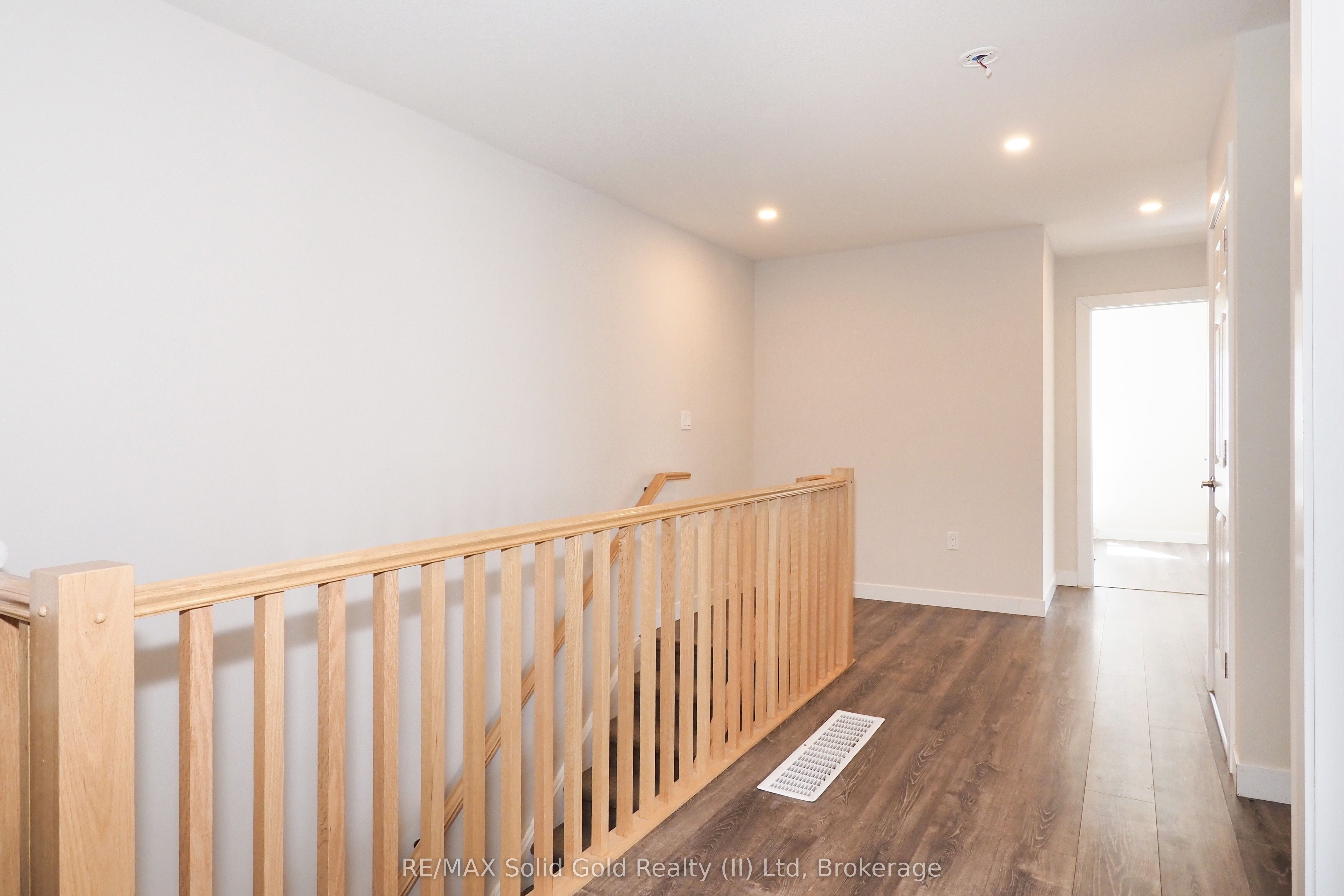 288 Albert Street 208 Property Photo 26