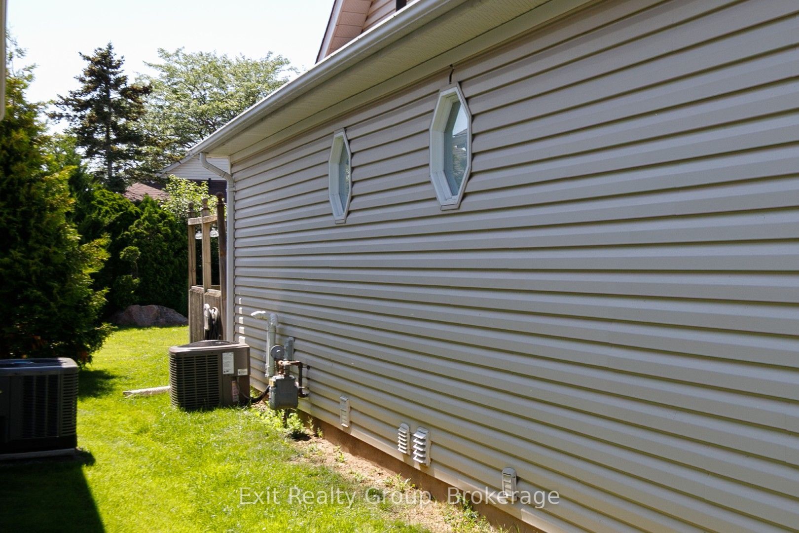 16 Mills Road Property Photo 25