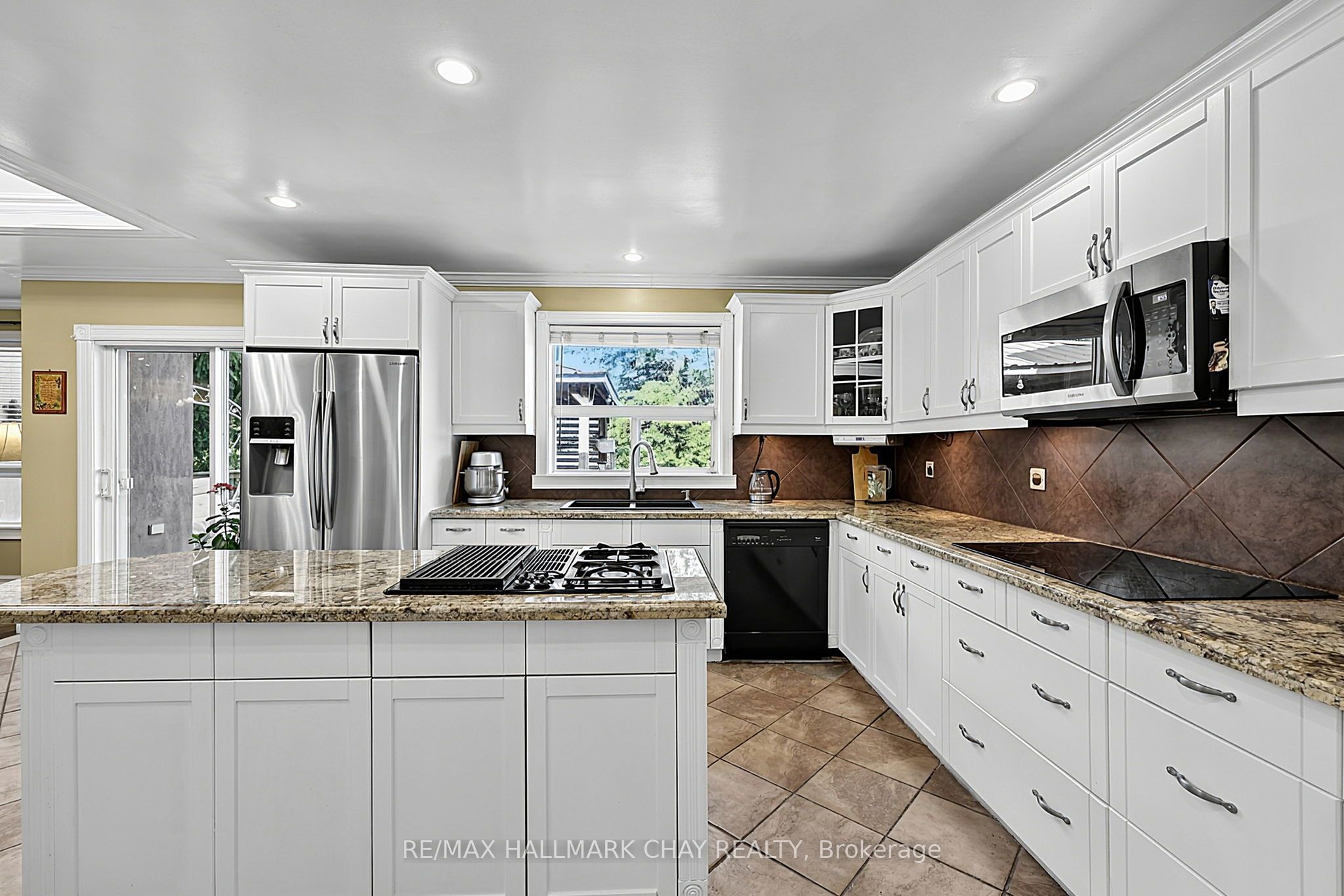 31 Hillside Drive Property Photo 12