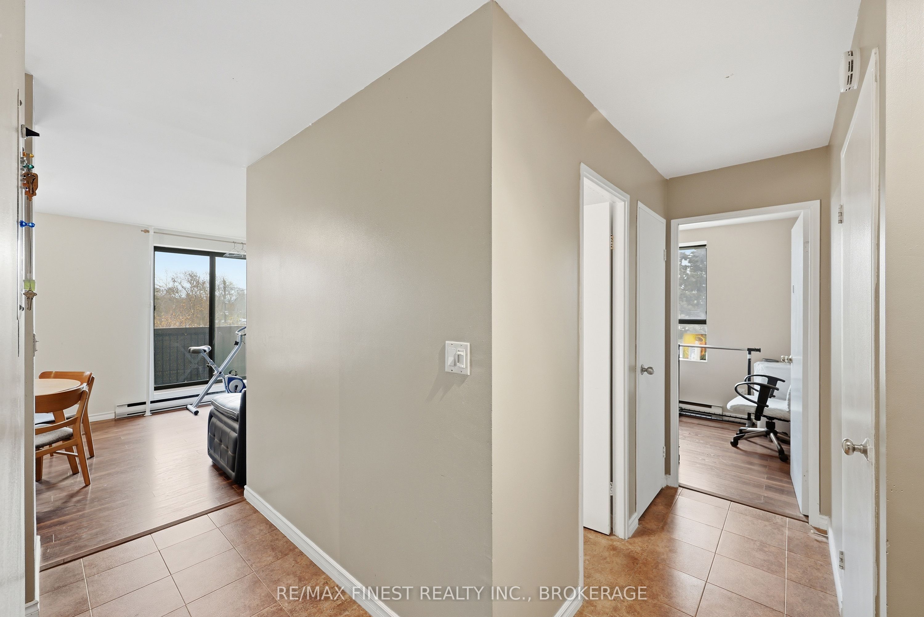 17 Eldon Hall Place 414 Property Photo 14