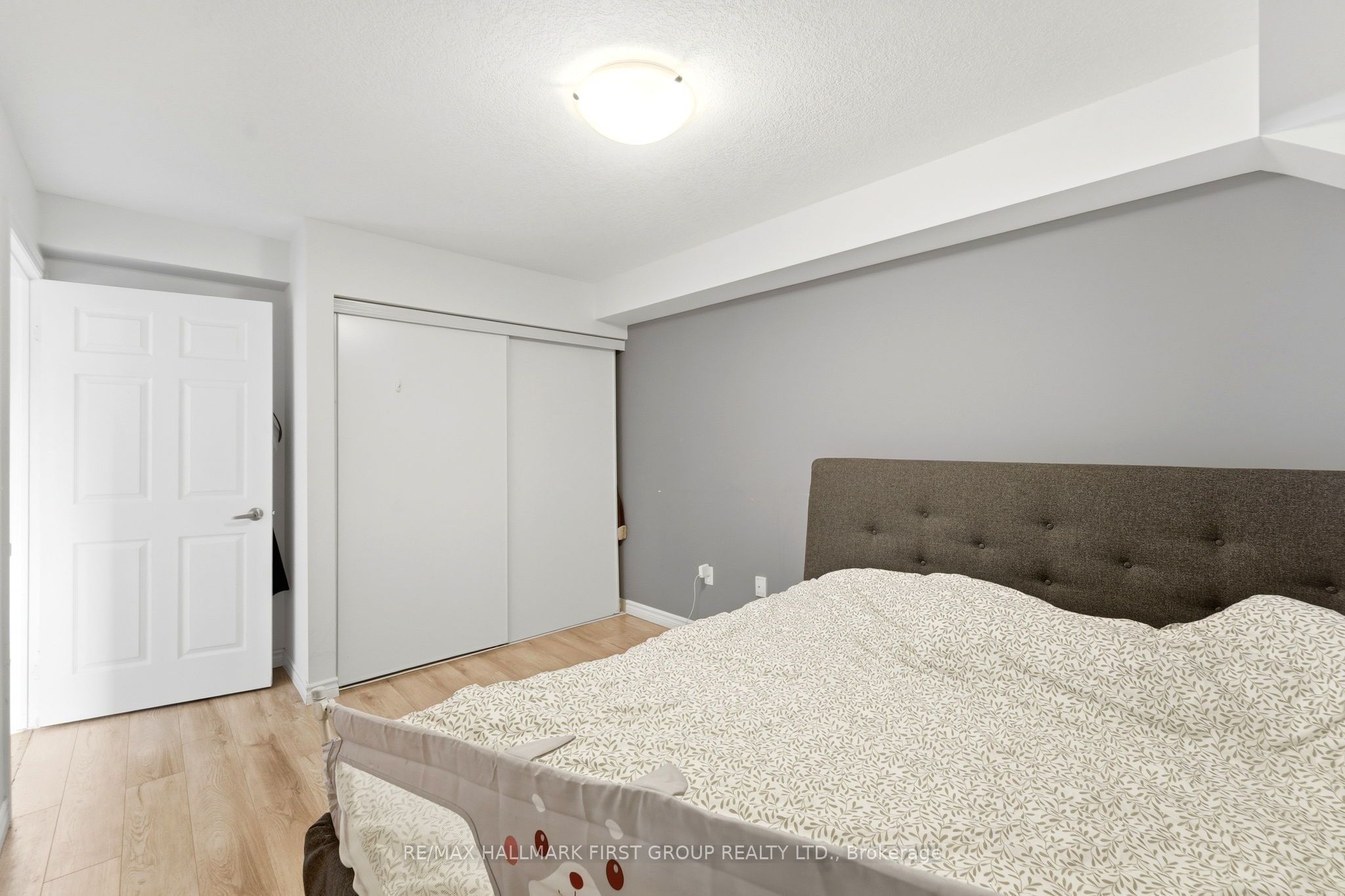 19 Waterford Drive 403 Property Photo 15