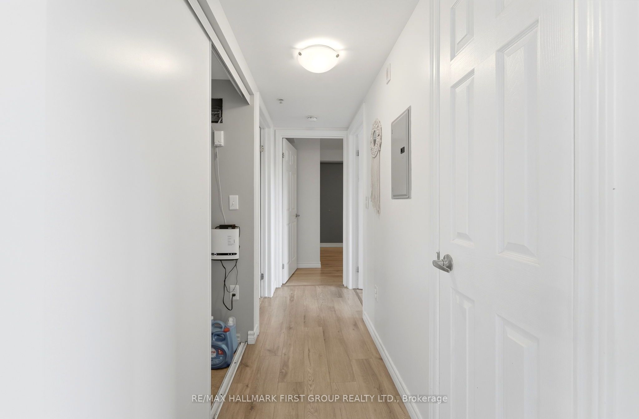 19 Waterford Drive 403 Property Photo 17