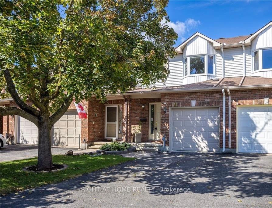 21 Grenadier Way Property Photo 1