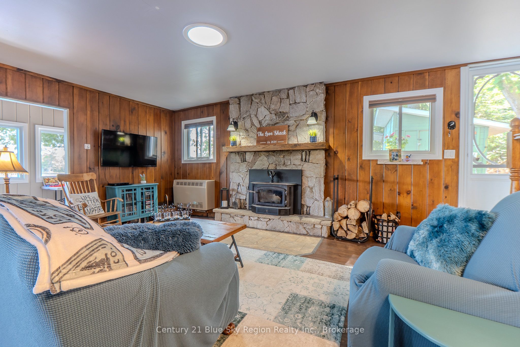 153 White Pine Road Property Photo 8
