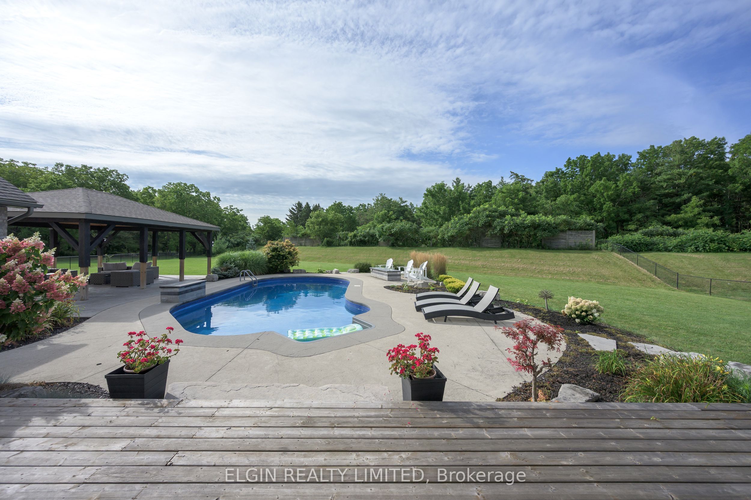 26 Blossom Ridge Property Photo 41