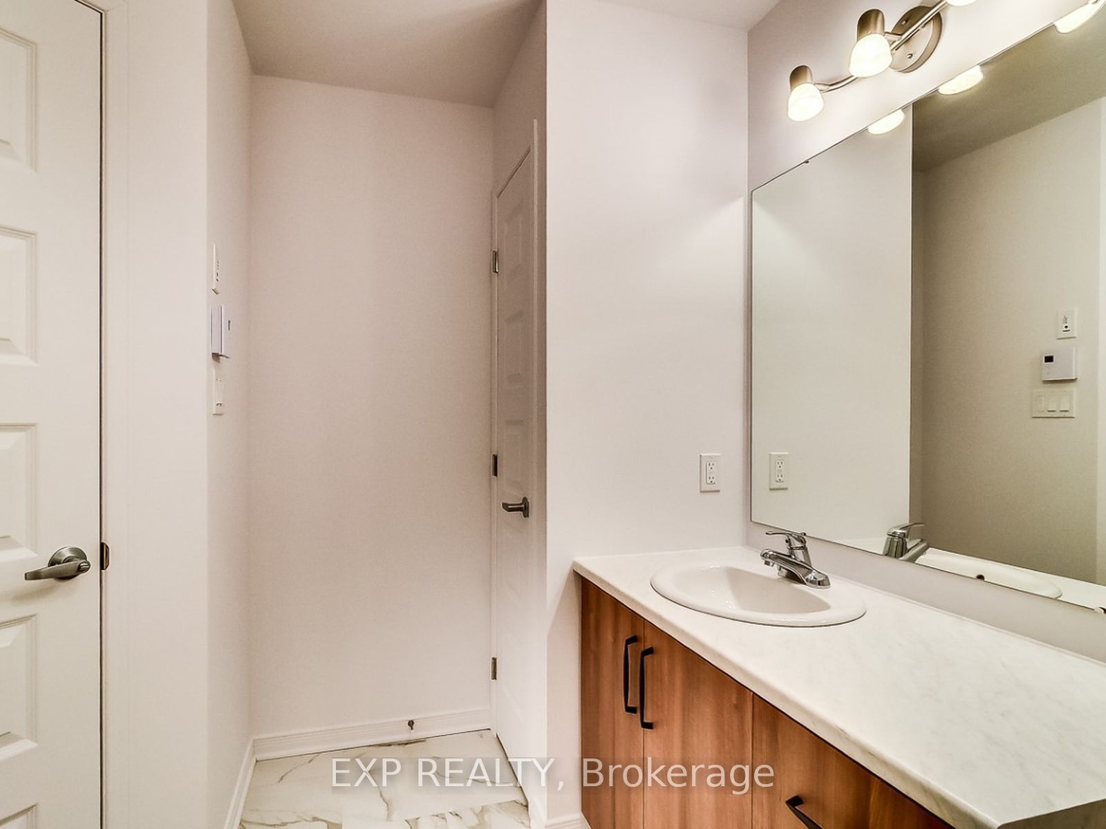 255 Carpe Street Property Photo 13