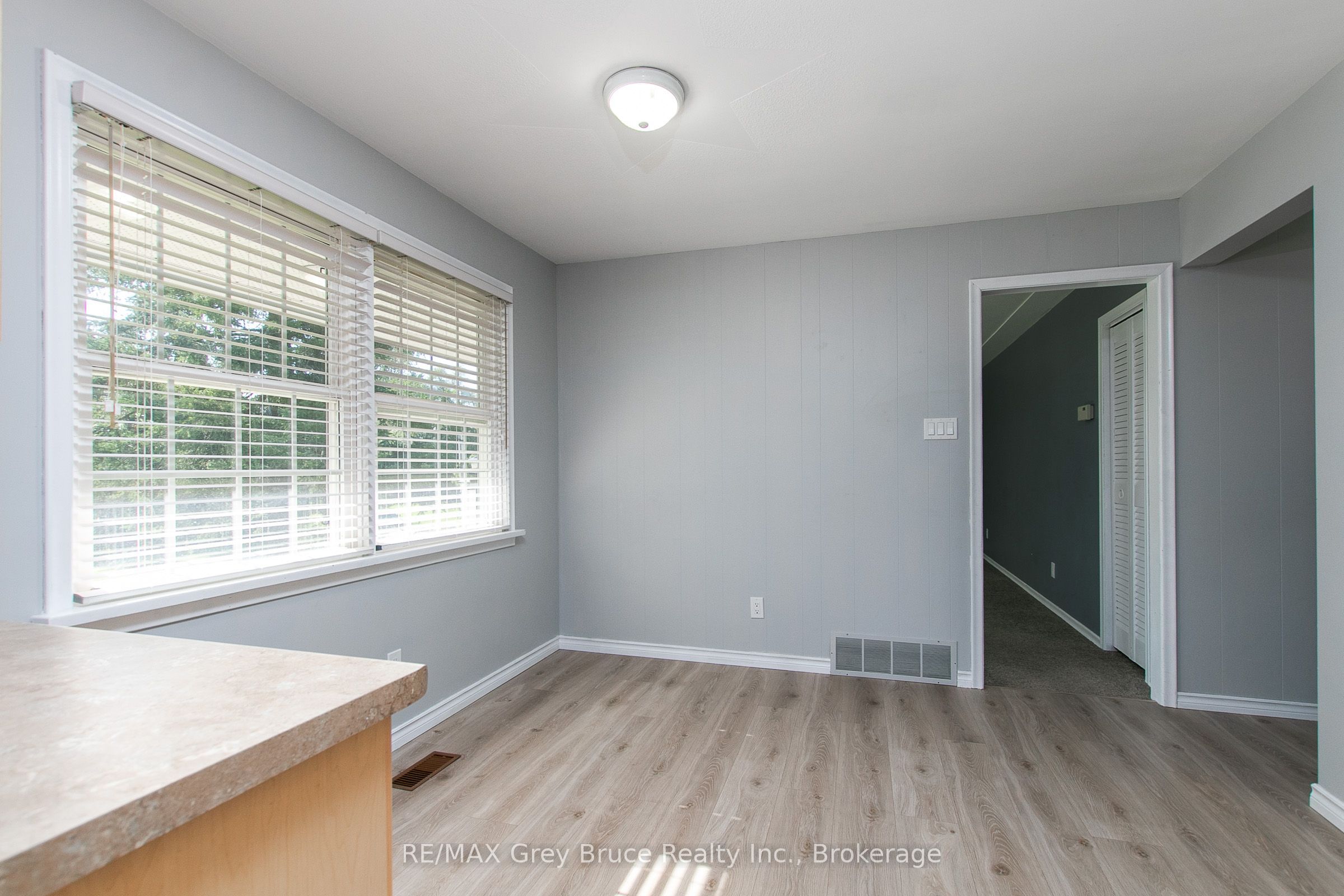 129 River Street Property Photo 12