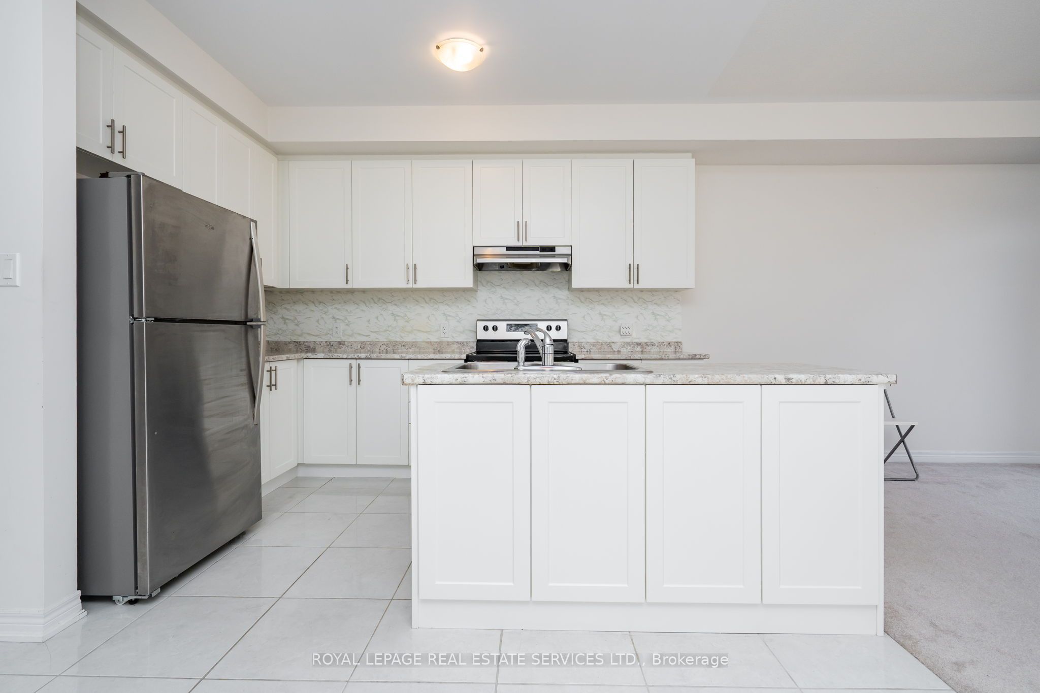 166 Deerpath Drive 72 Property Photo 13