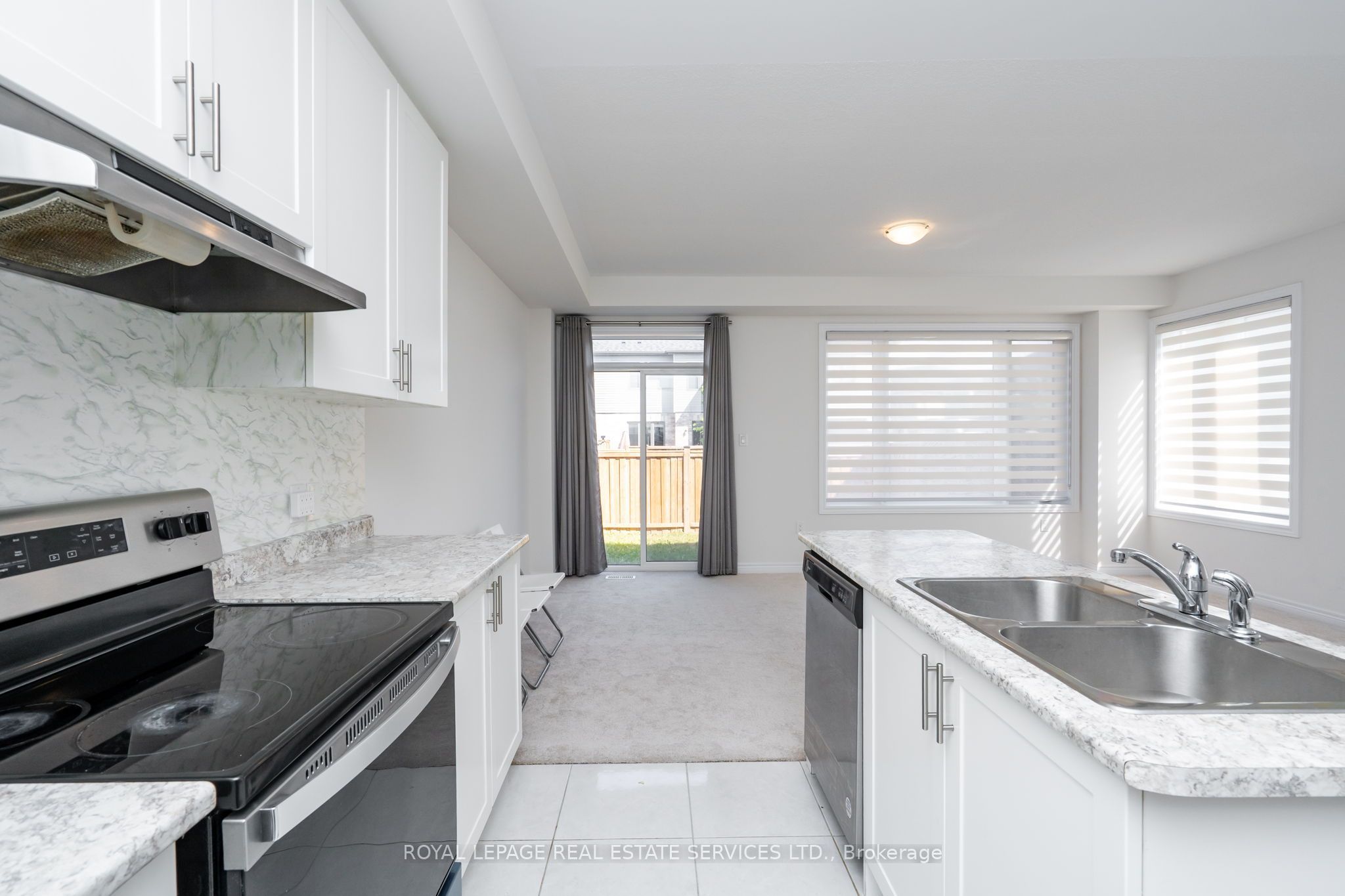 166 Deerpath Drive 72 Property Photo 15