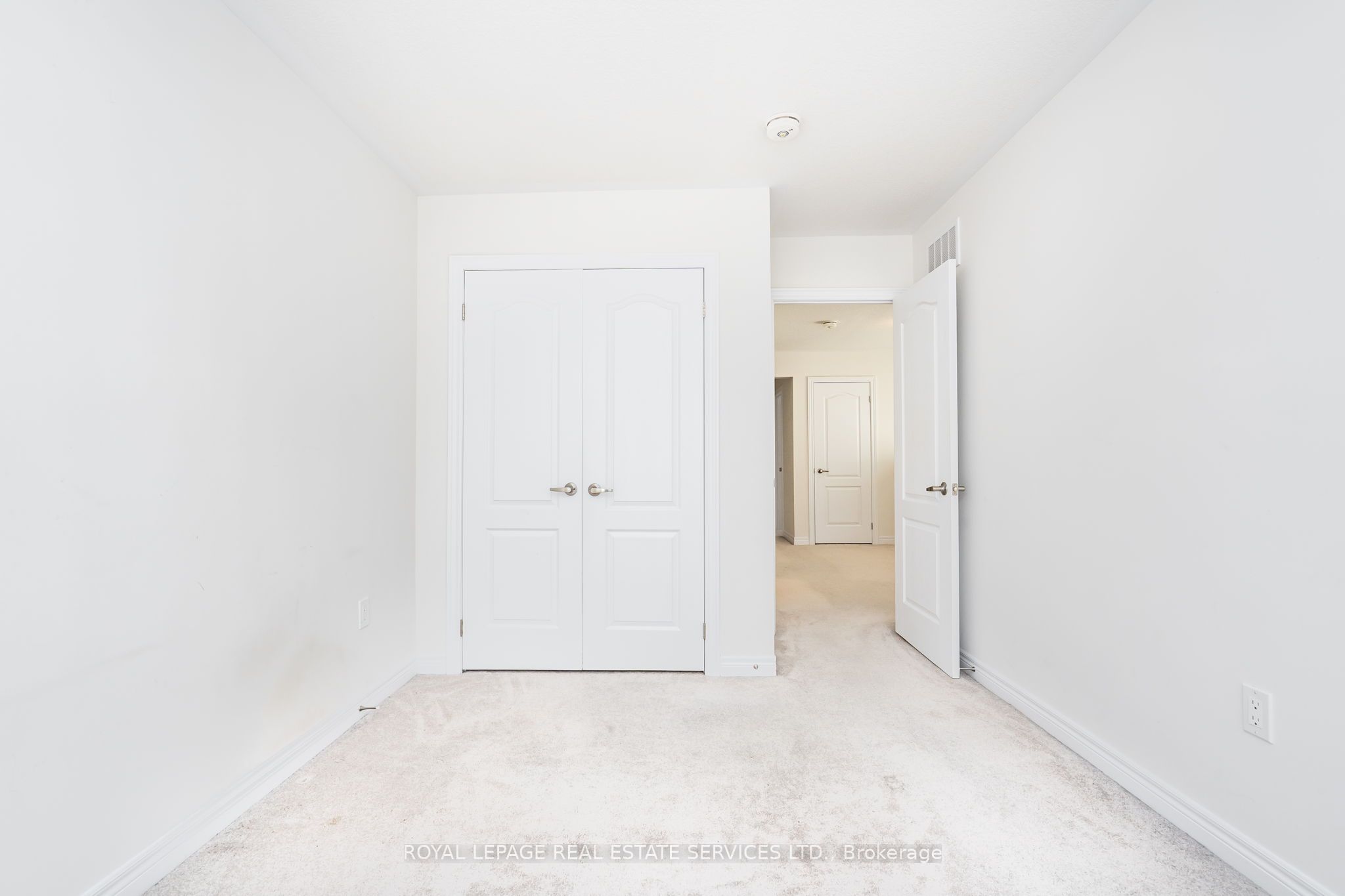 166 Deerpath Drive 72 Property Photo 23