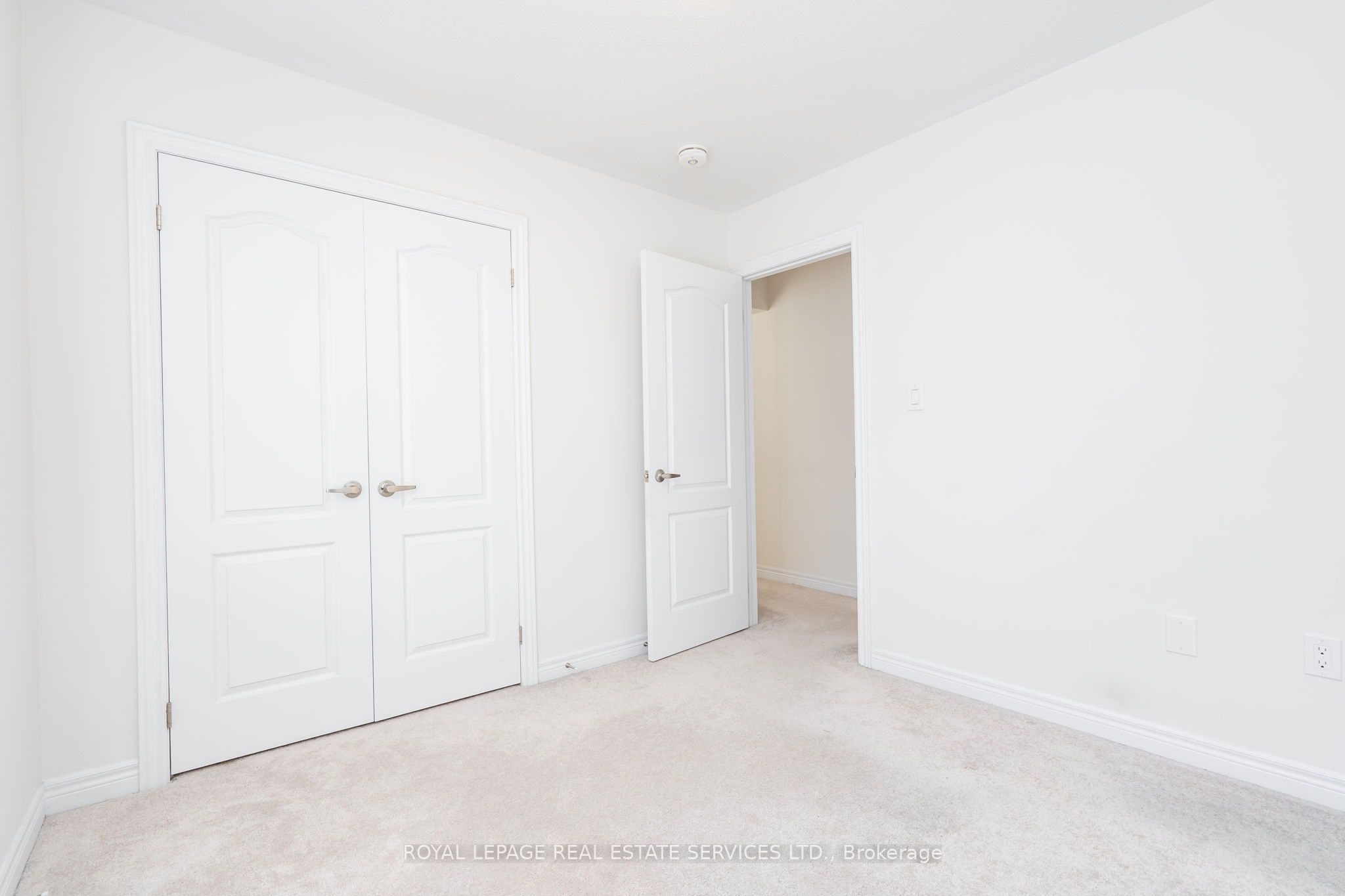 166 Deerpath Drive 72 Property Photo 28