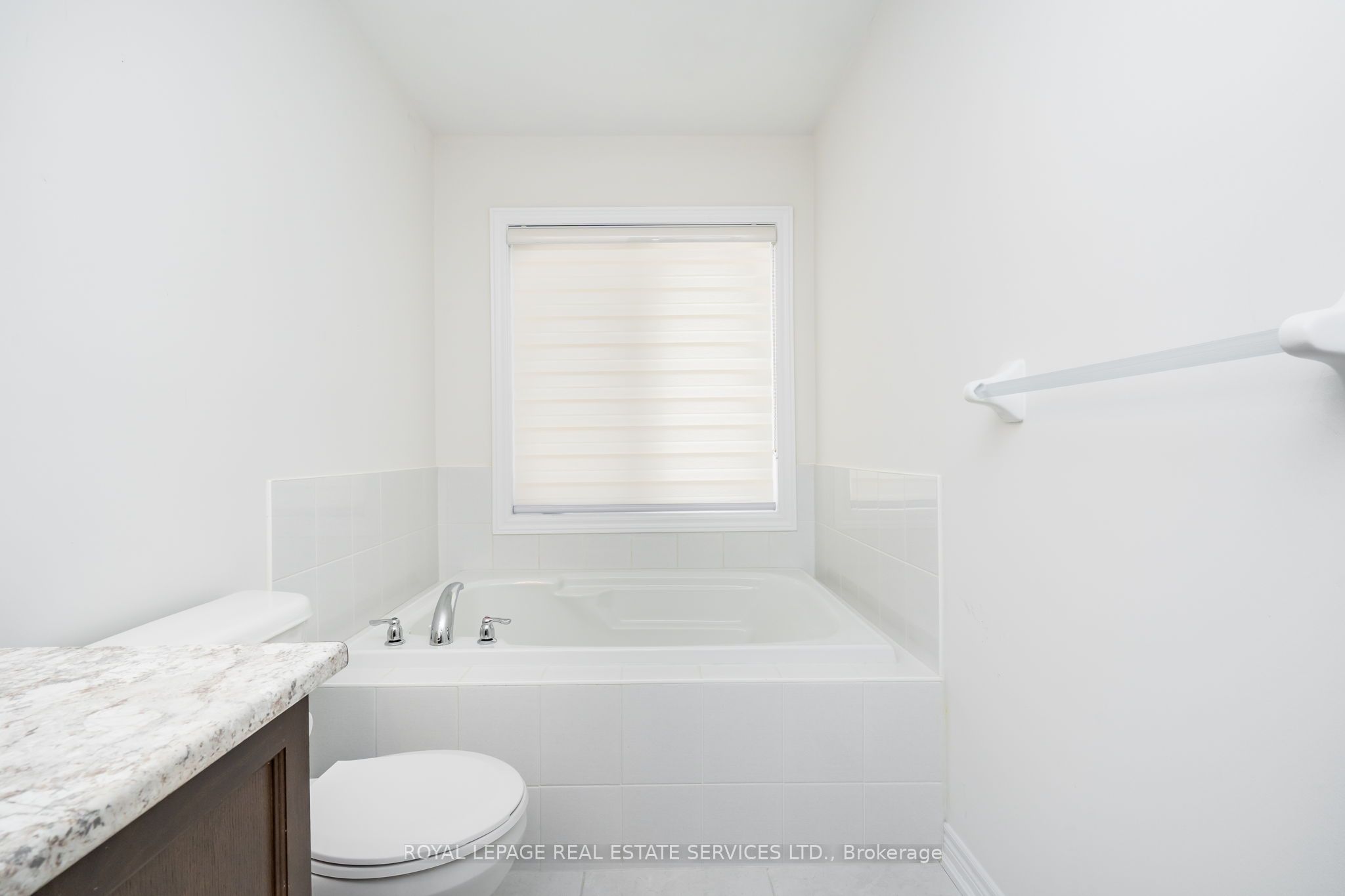166 Deerpath Drive 72 Property Photo 34
