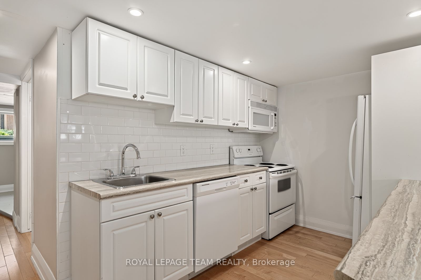 111 Ivy Crescent Property Photo 36