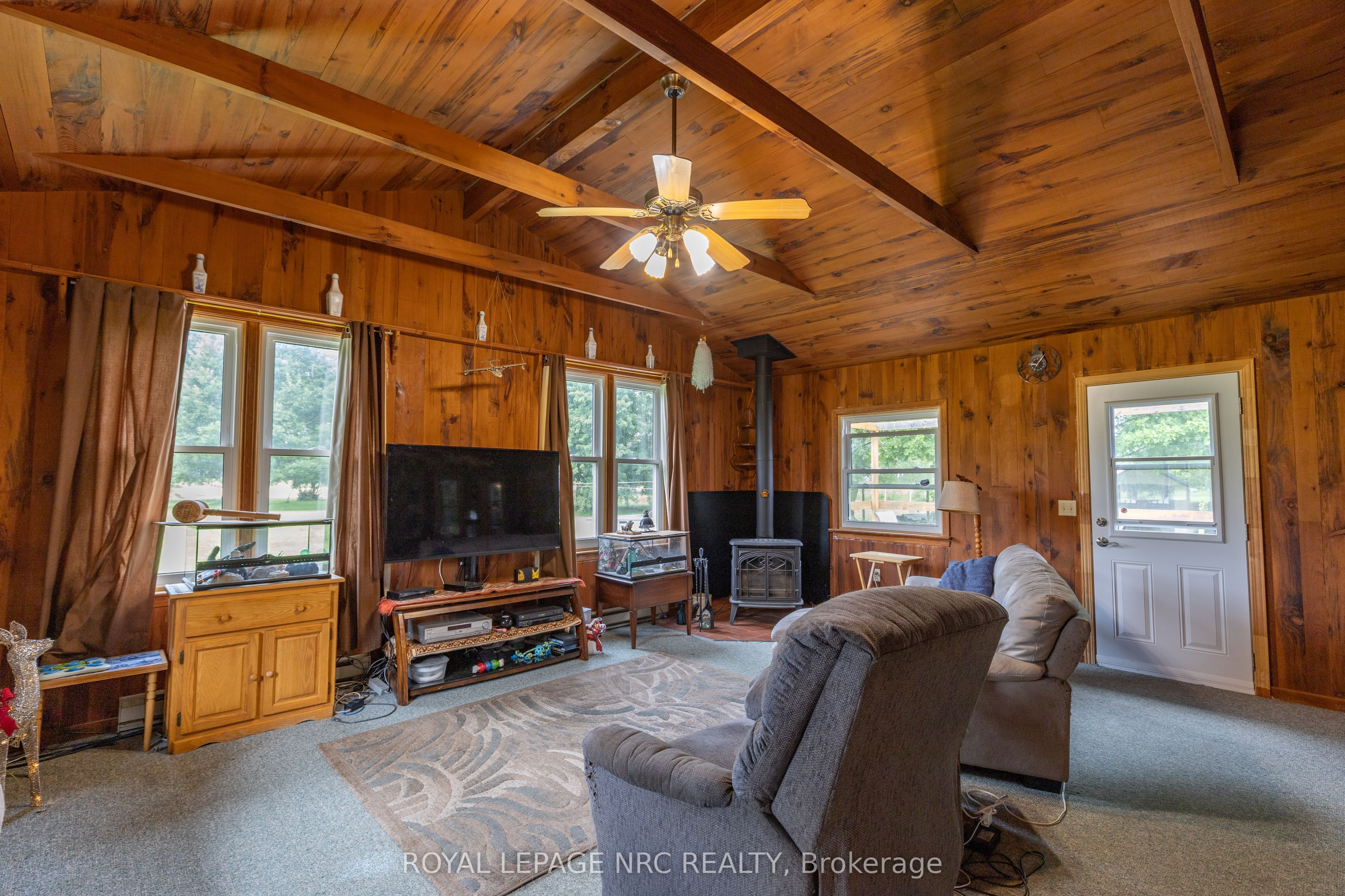 11284 Golf Course Road Property Photo 15