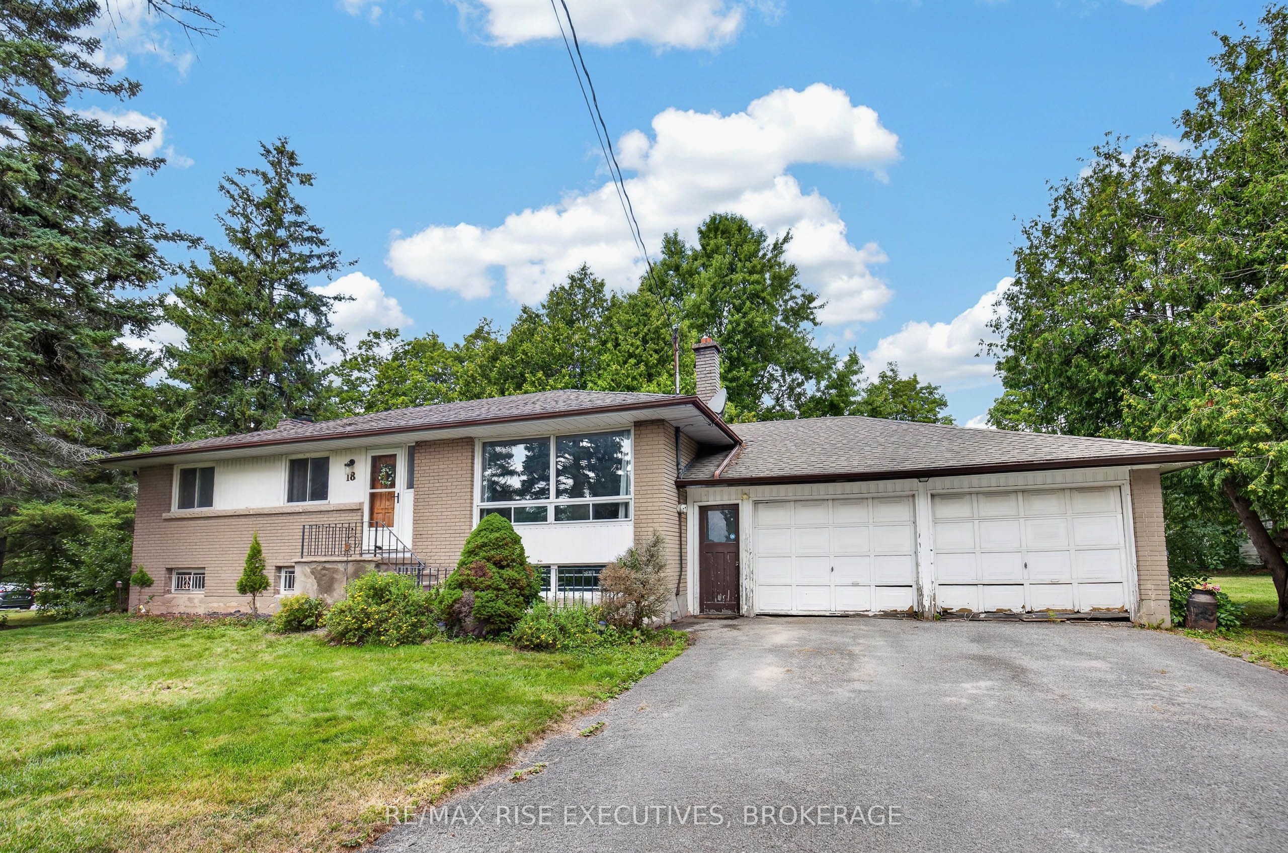18 Dalgleish Avenue Property Photo 2