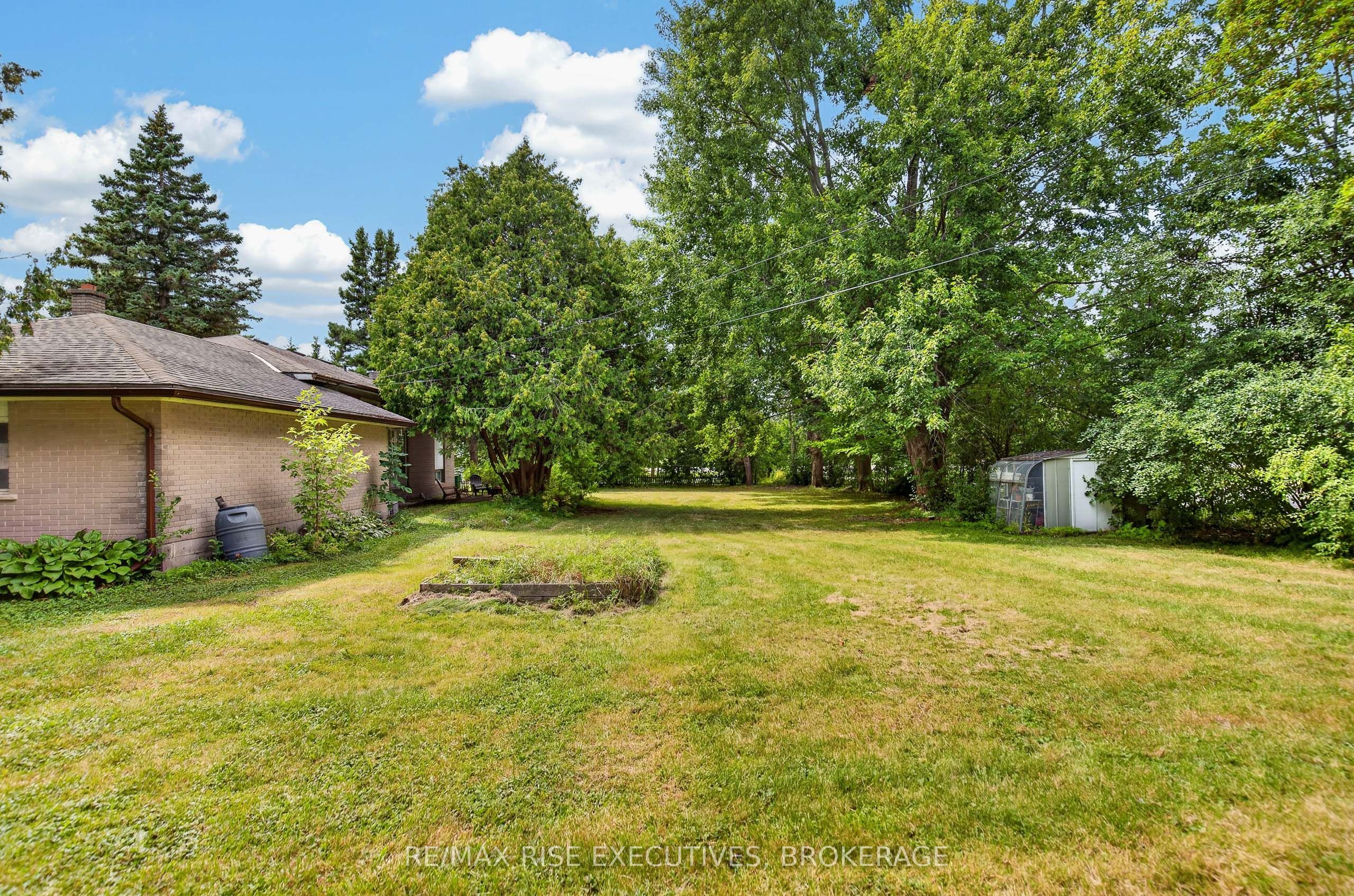 18 Dalgleish Avenue Property Photo 34