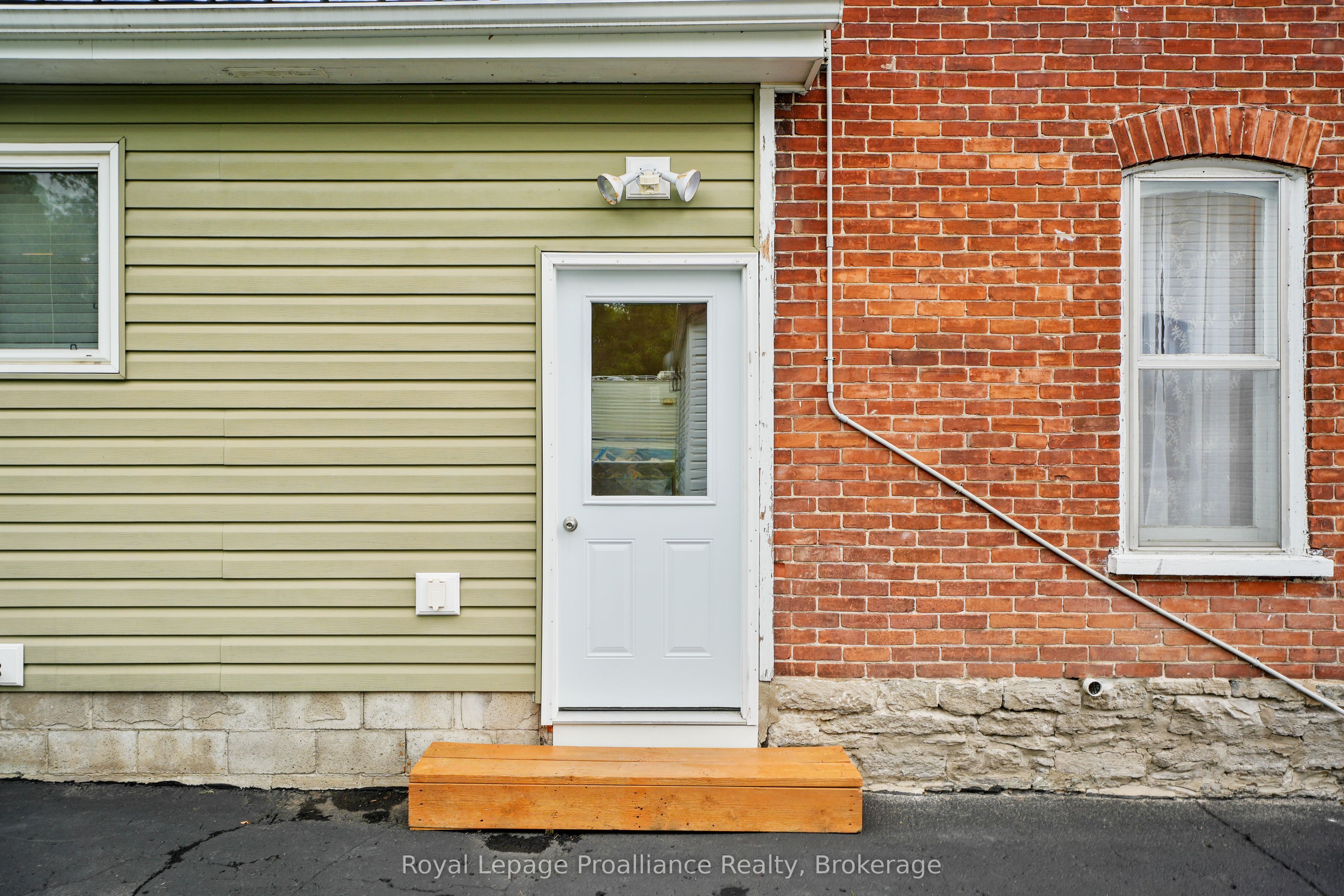 104 Inkerman Street Property Photo 33