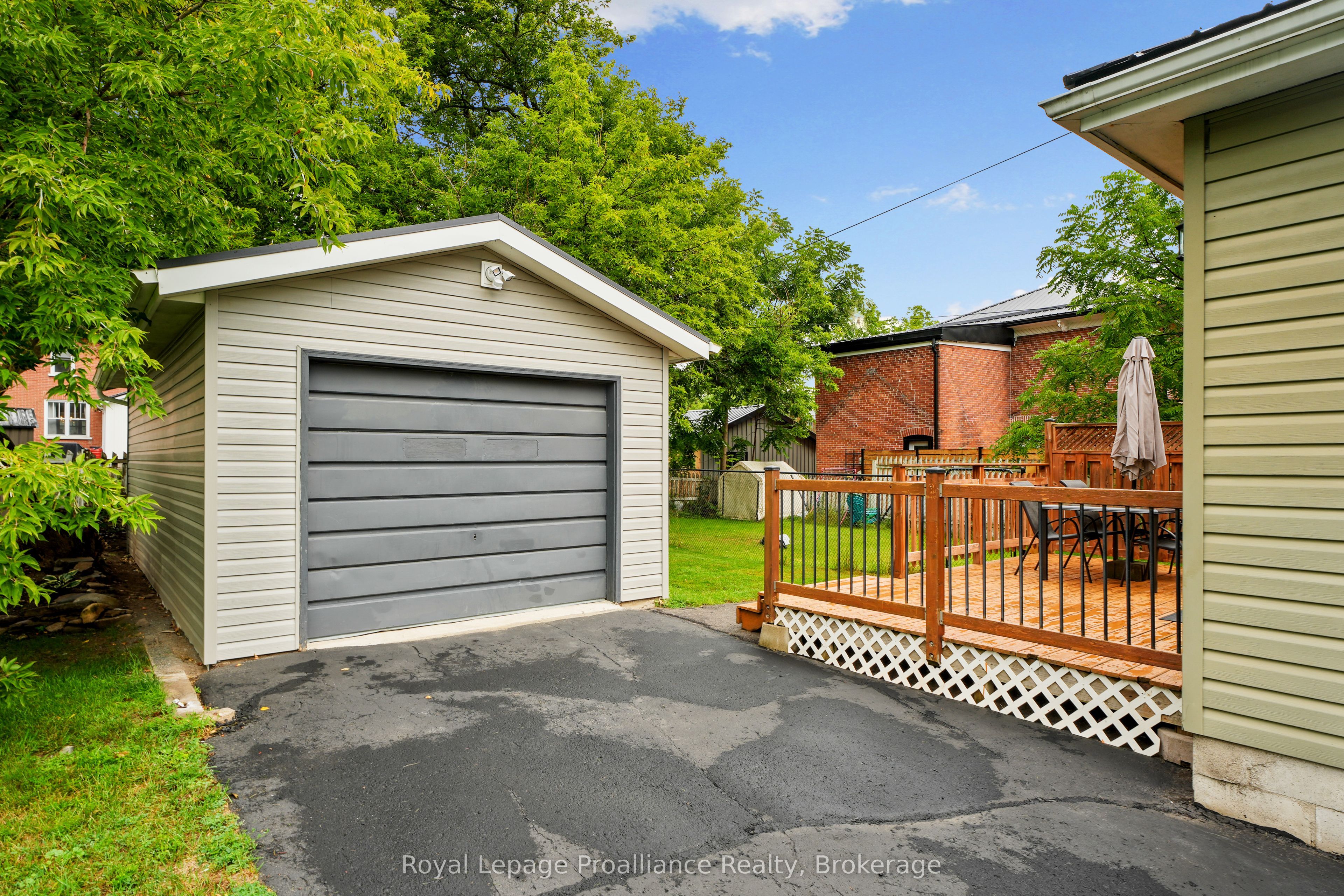 104 Inkerman Street Property Photo 34