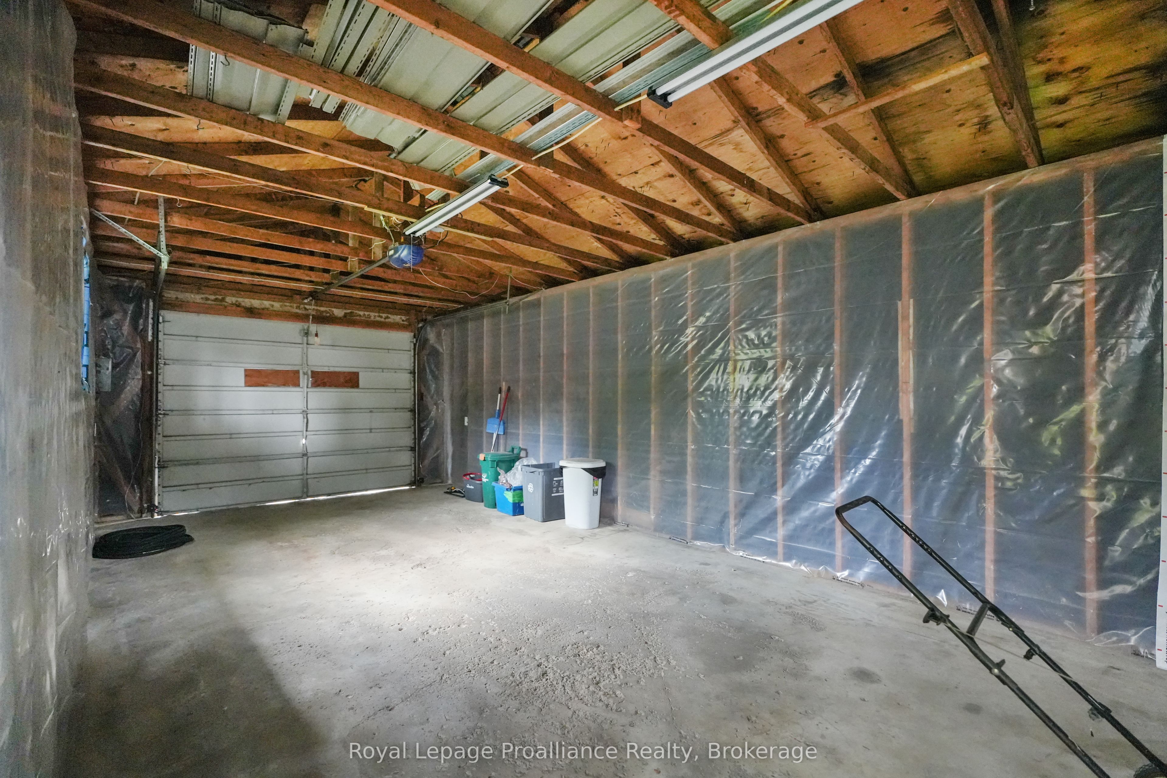 104 Inkerman Street Property Photo 35