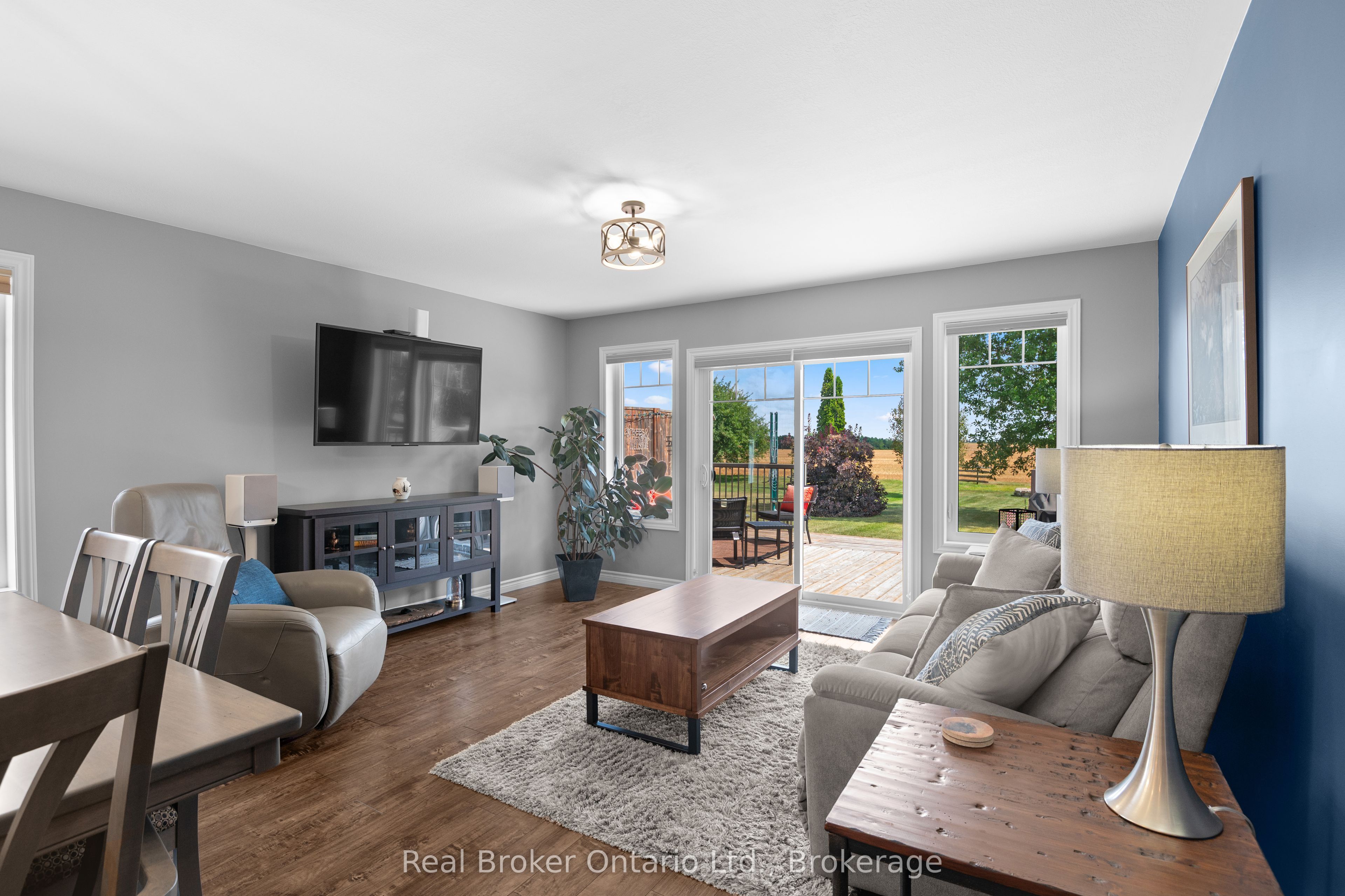 157 Clyde Street Property Photo 10