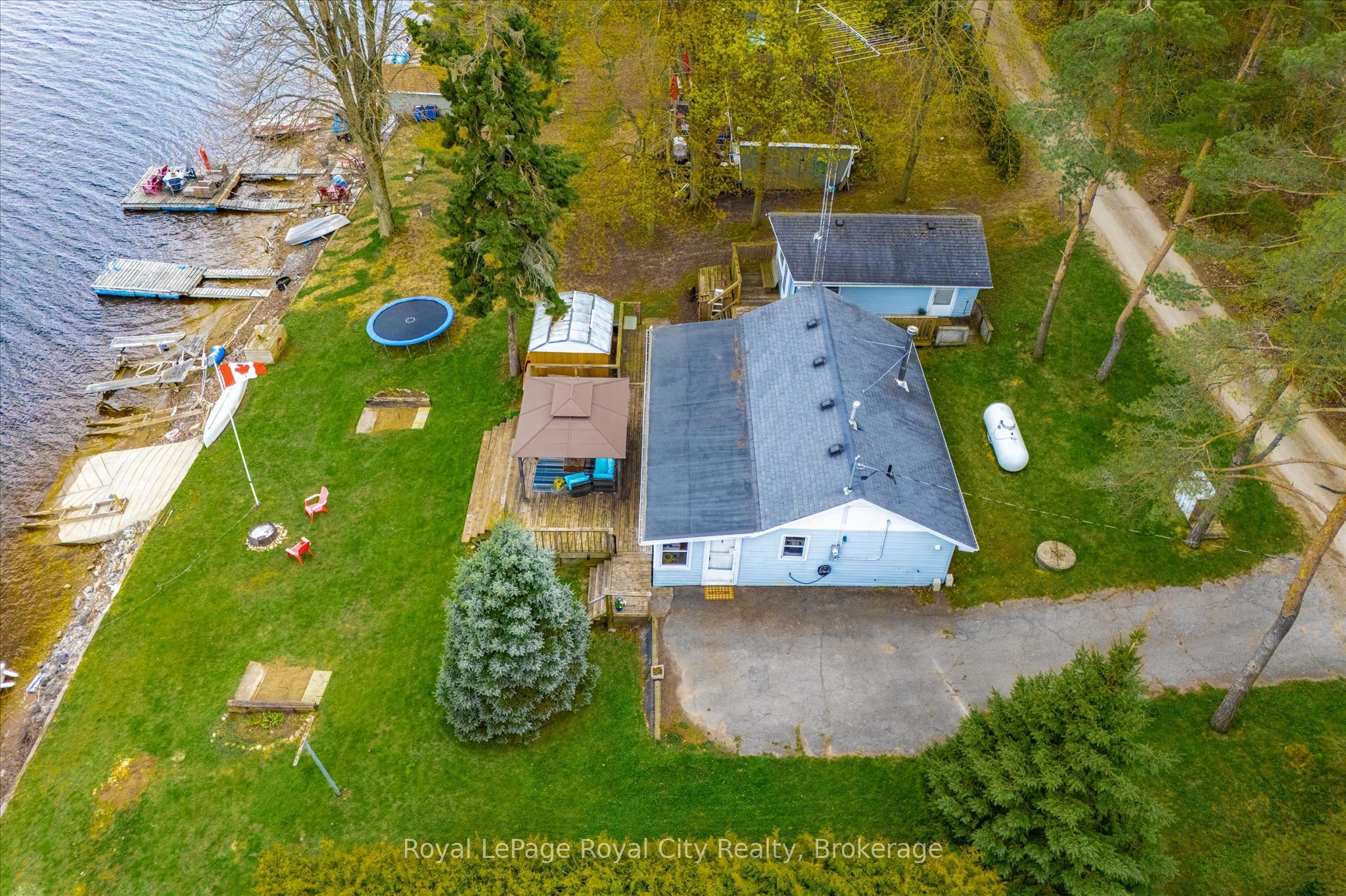 335 Third Street Property Photo 5