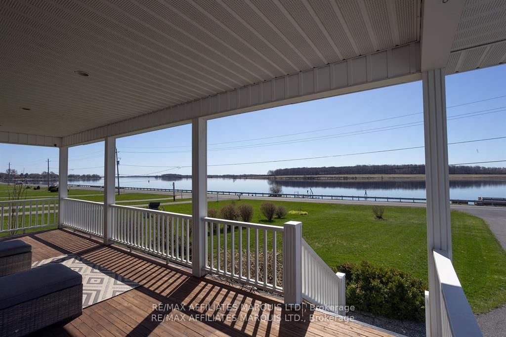 11851 Lakeshore Drive Property Photo 3