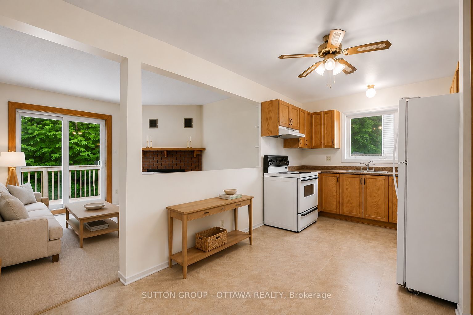 792 Harlequin Crescent Property Photo 12