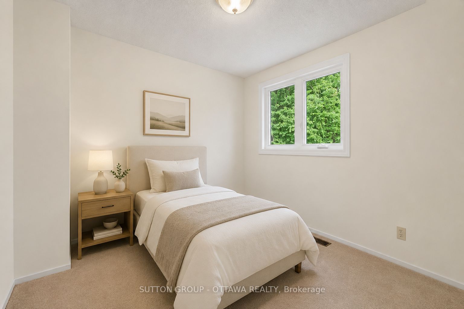792 Harlequin Crescent Property Photo 22