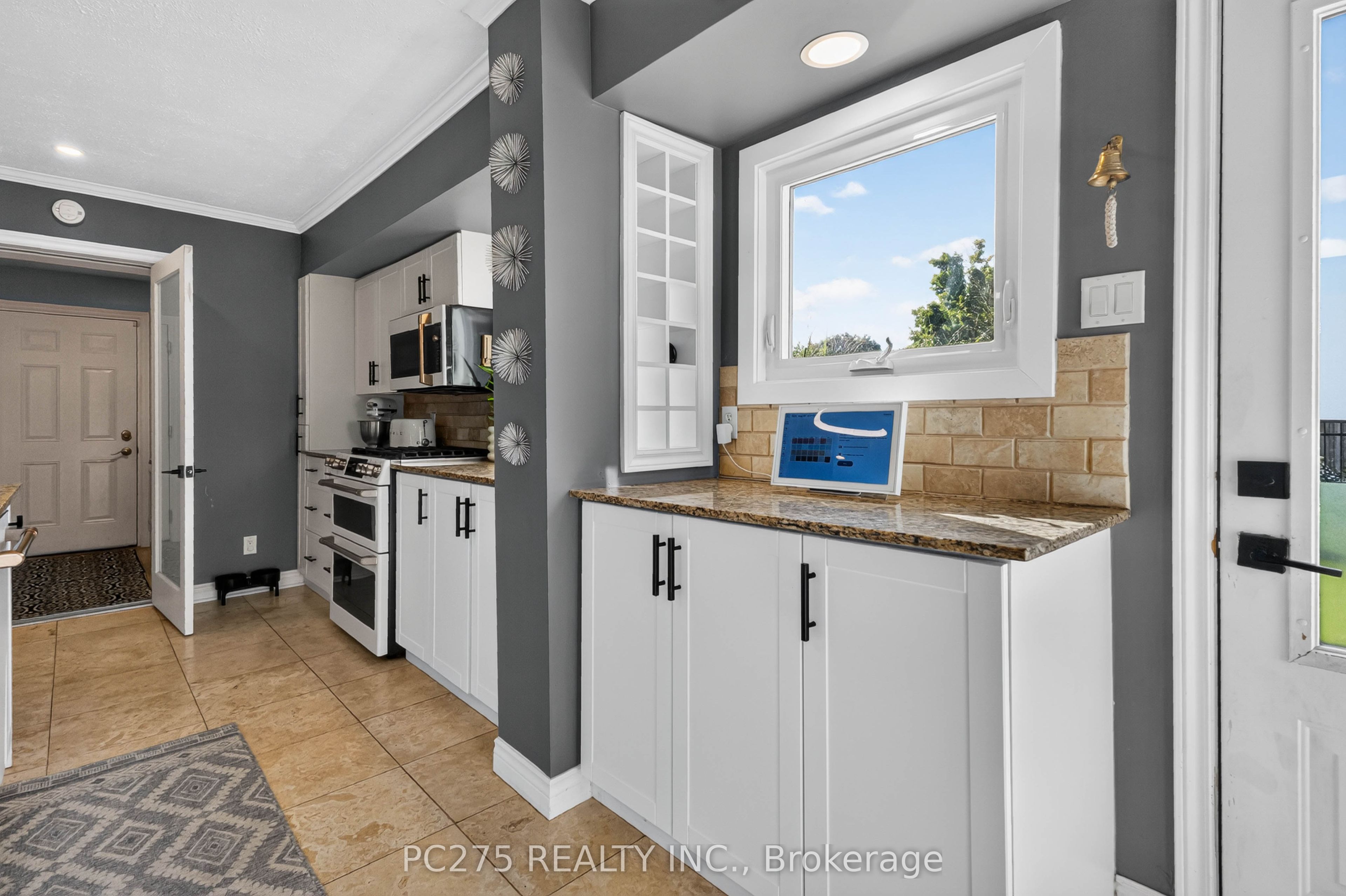 5 Field Road Property Photo 15