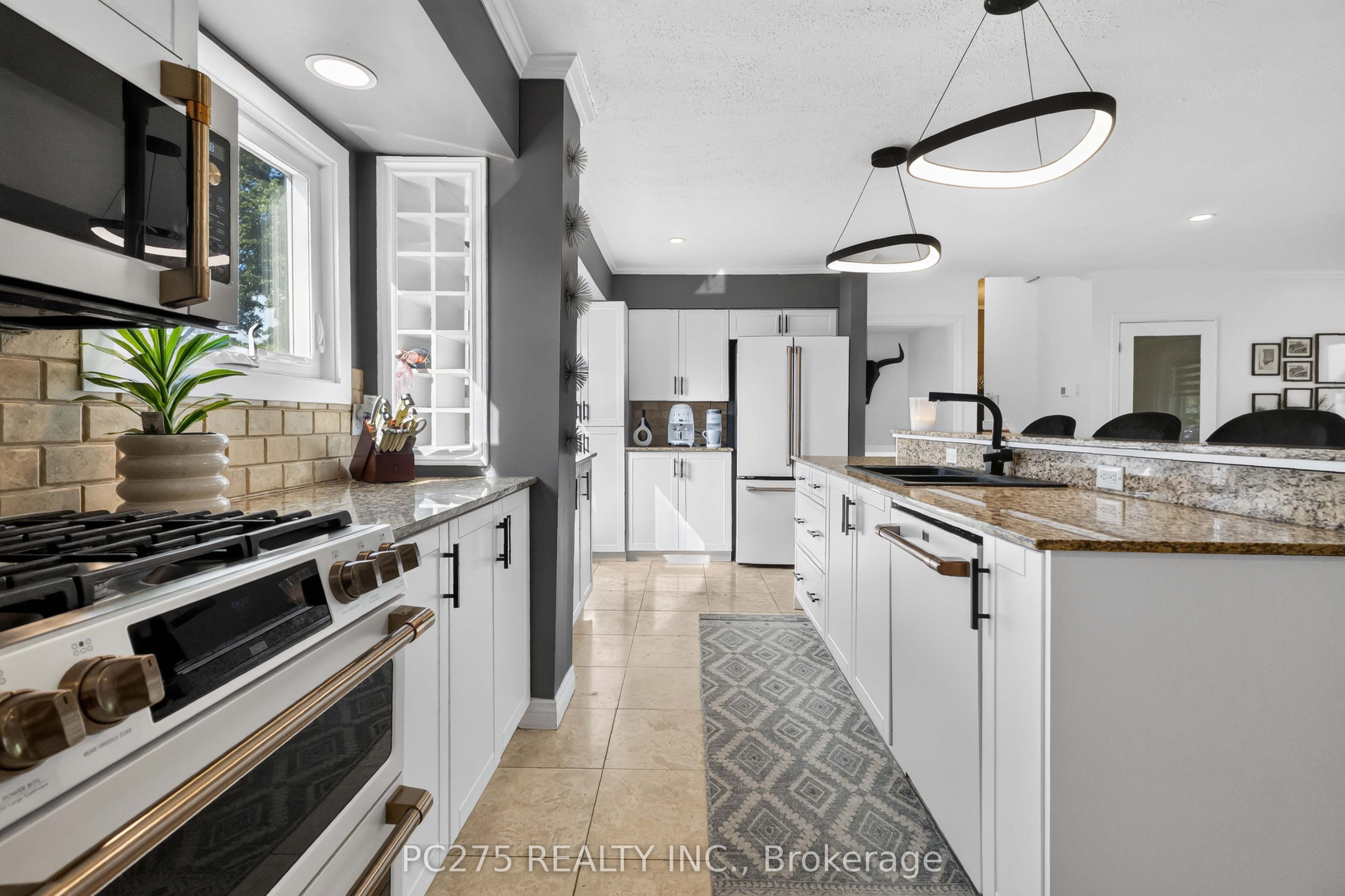 5 Field Road Property Photo 18
