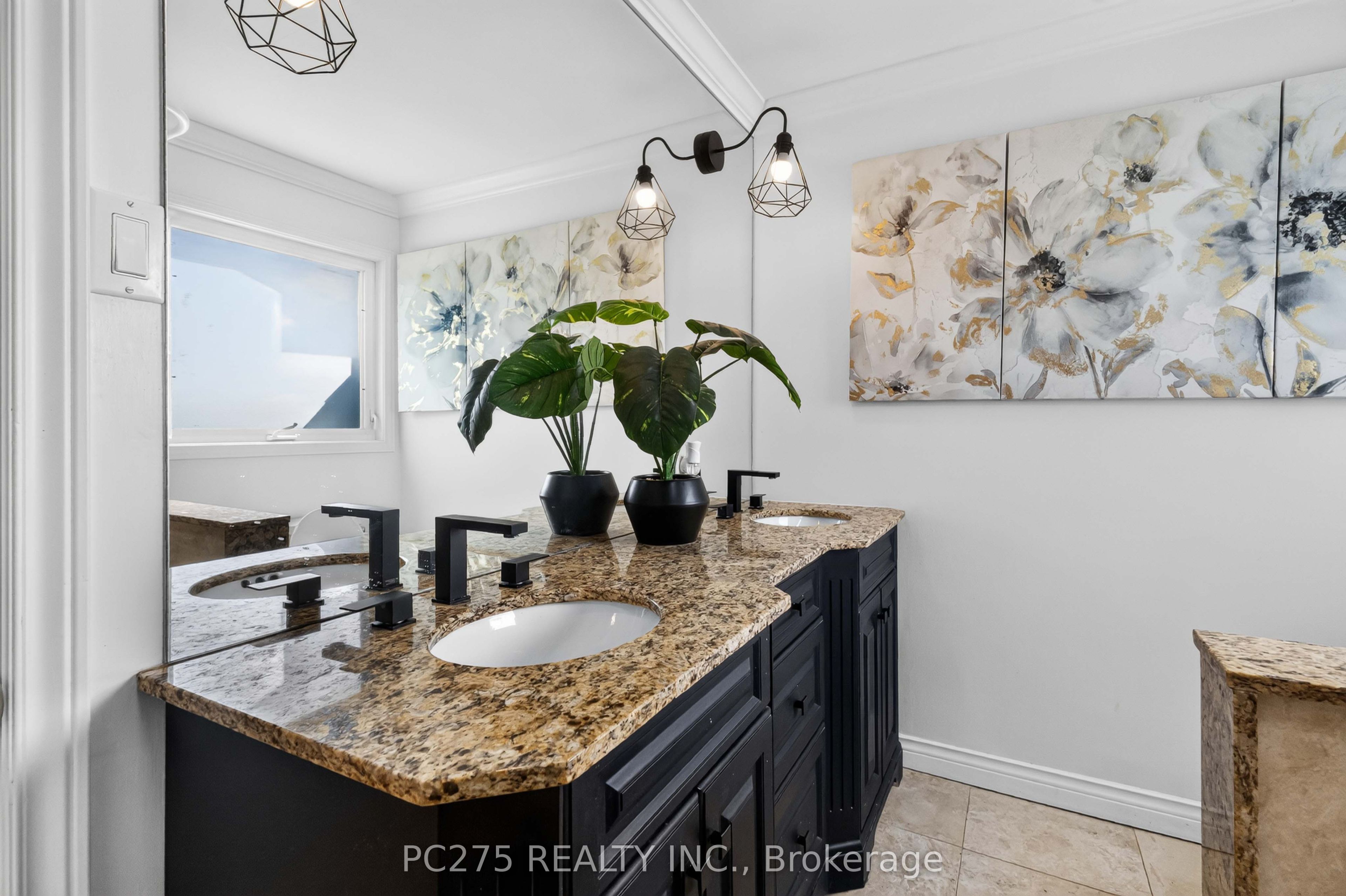 5 Field Road Property Photo 27
