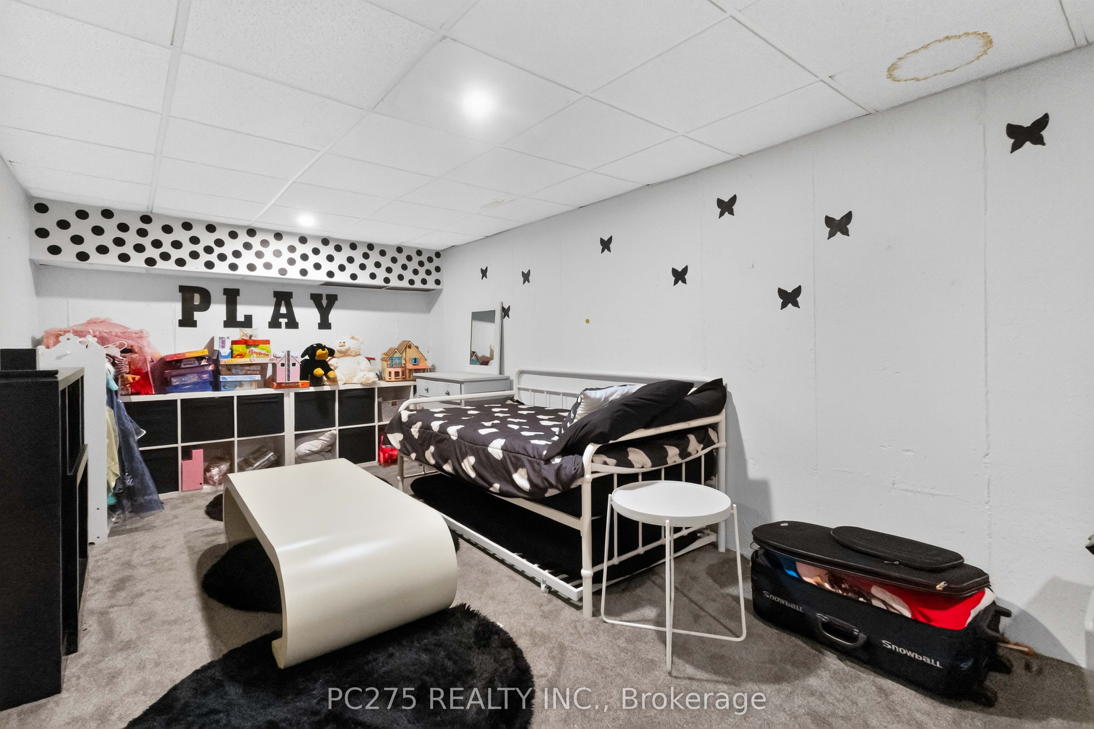 5 Field Road Property Photo 38