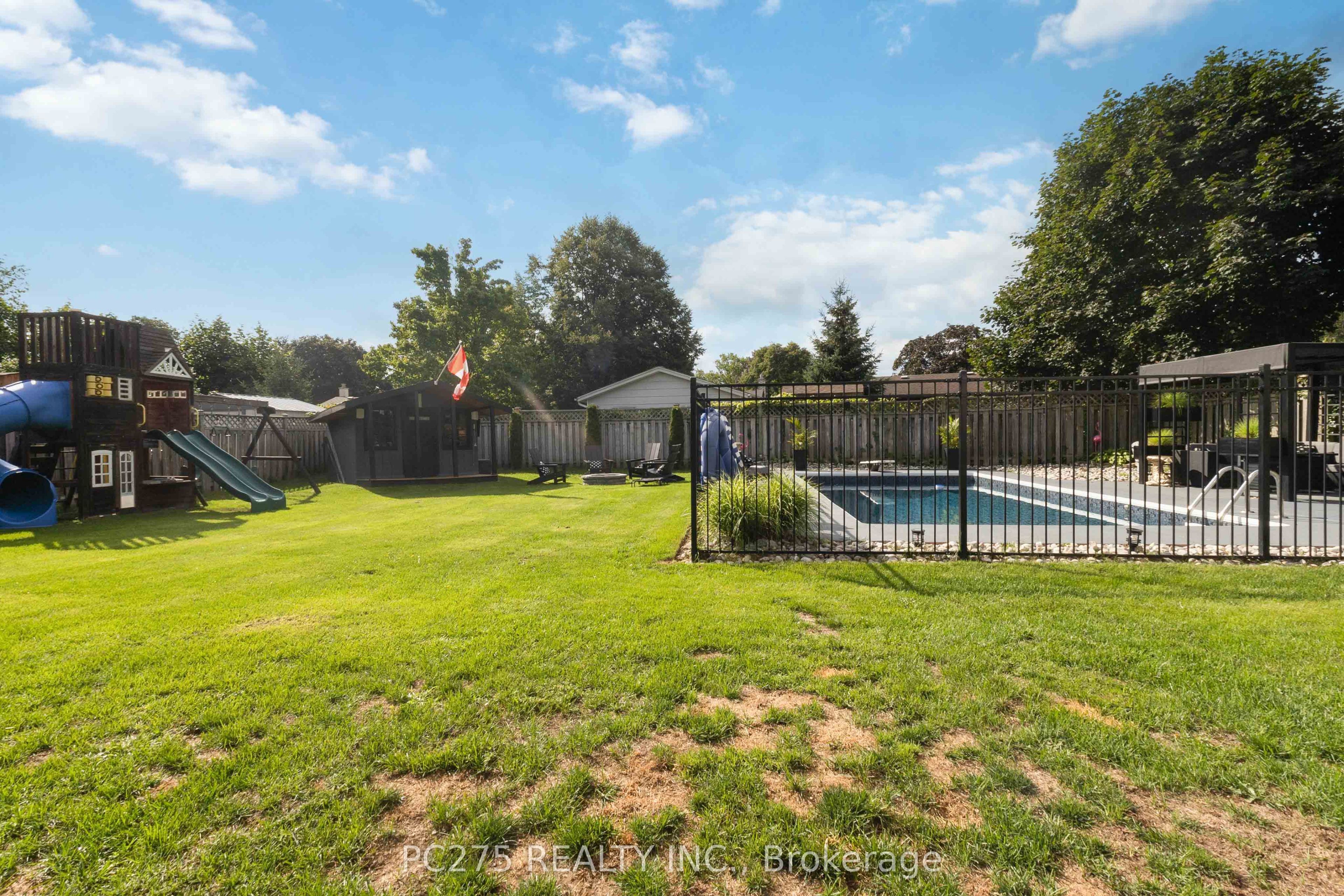 5 Field Road Property Photo 41