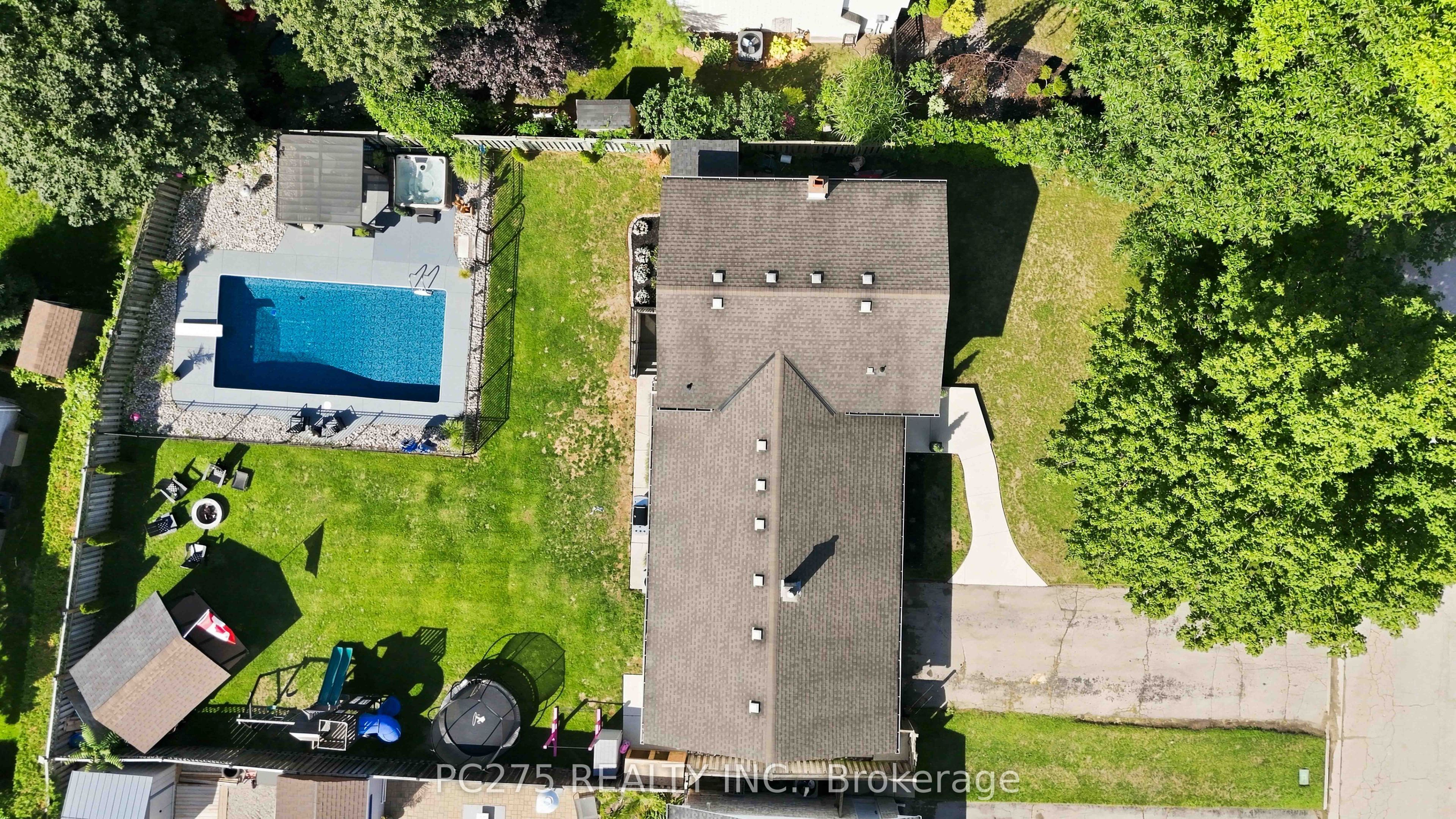 5 Field Road Property Photo 46