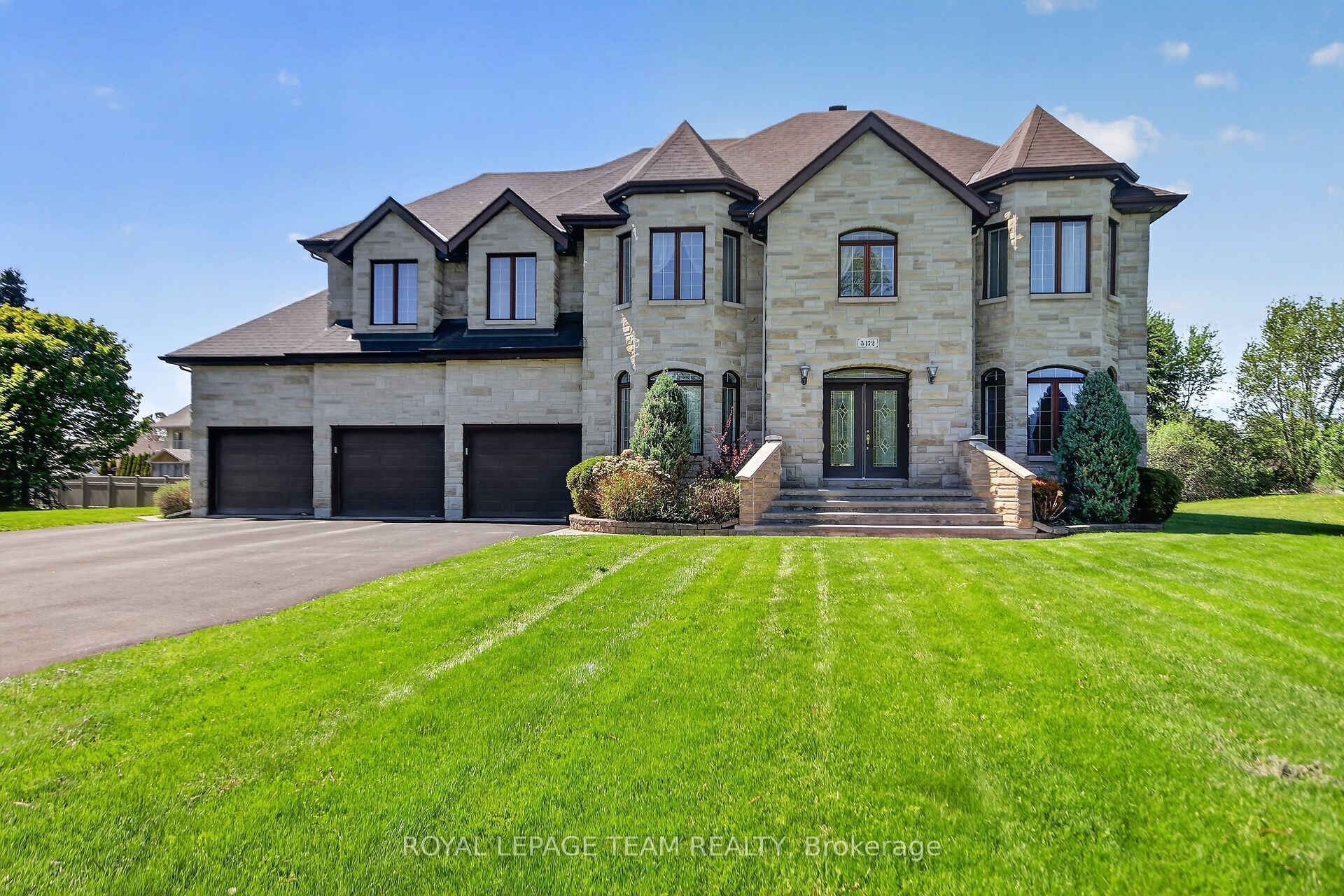 5472 Wicklow Drive