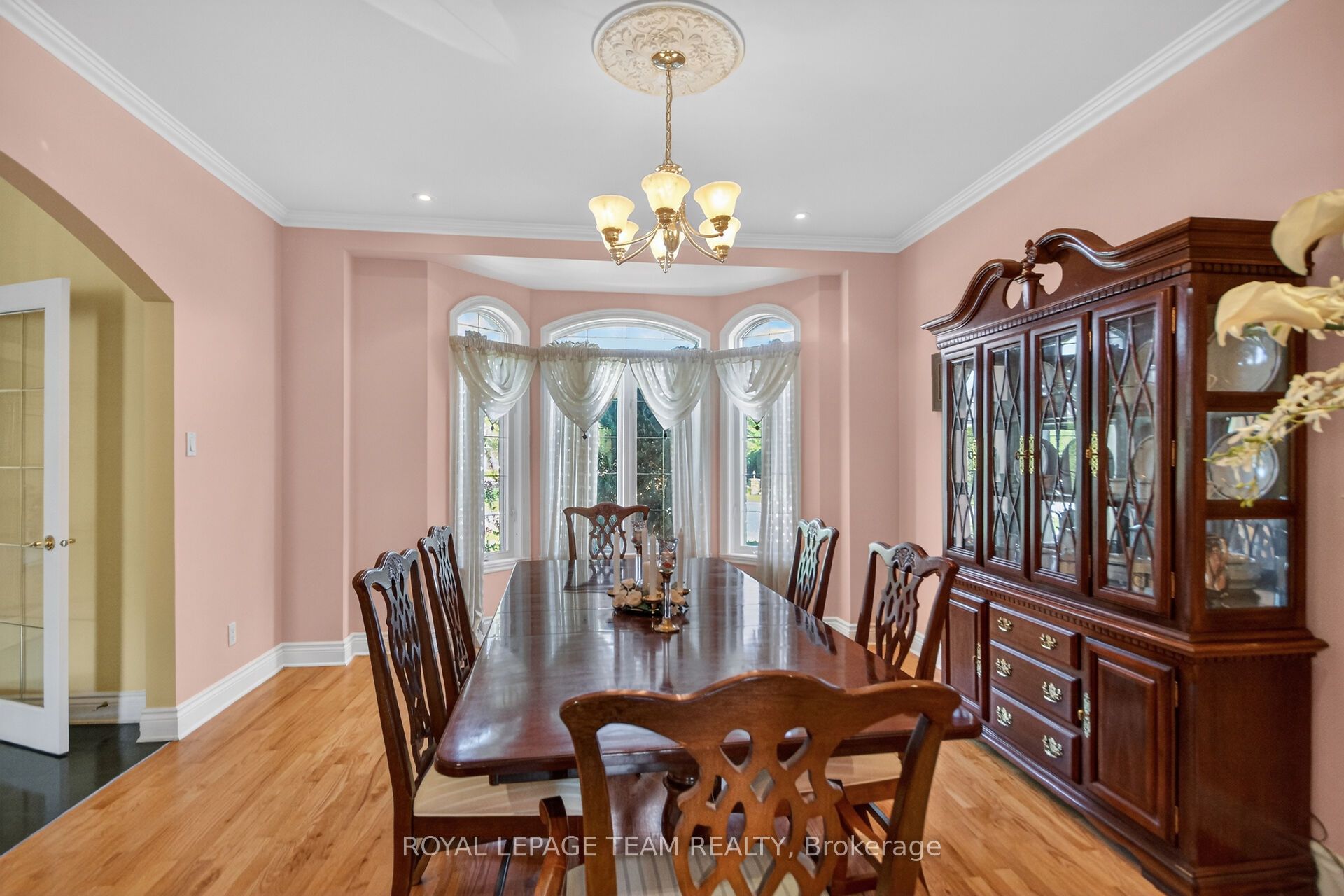 5472 Wicklow Drive Property Photo 10