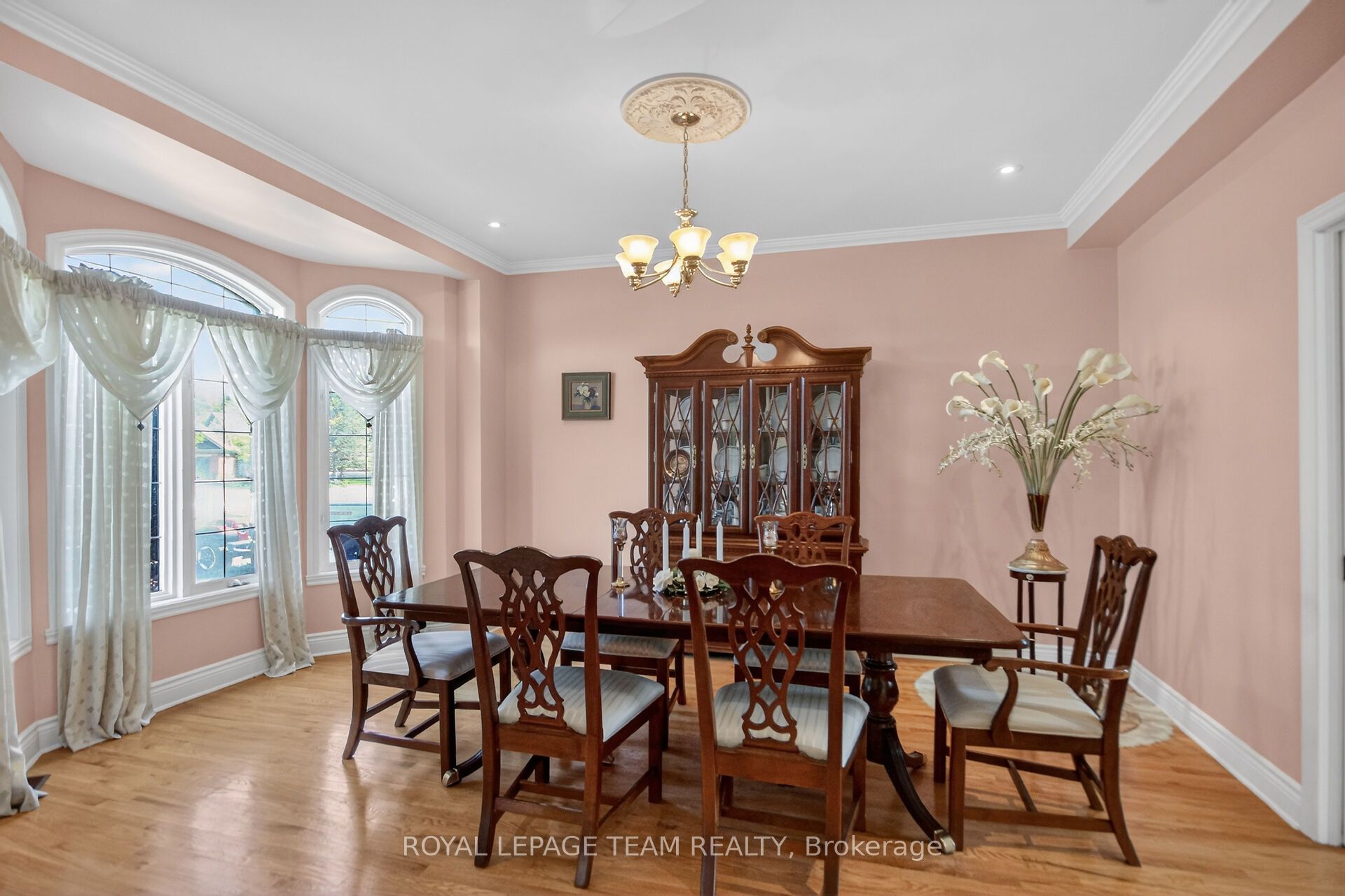 5472 Wicklow Drive Property Photo 11