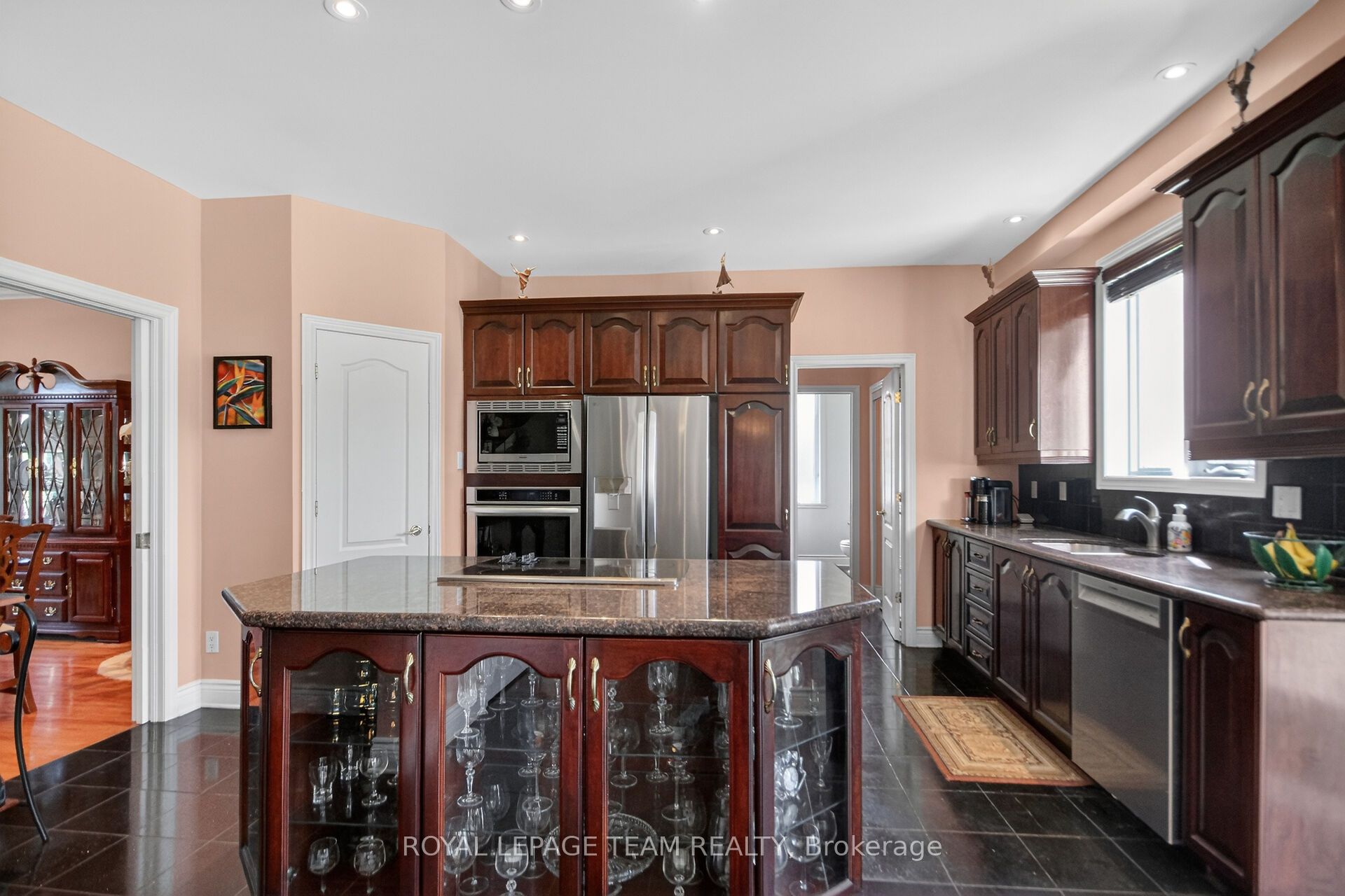 5472 Wicklow Drive Property Photo 14