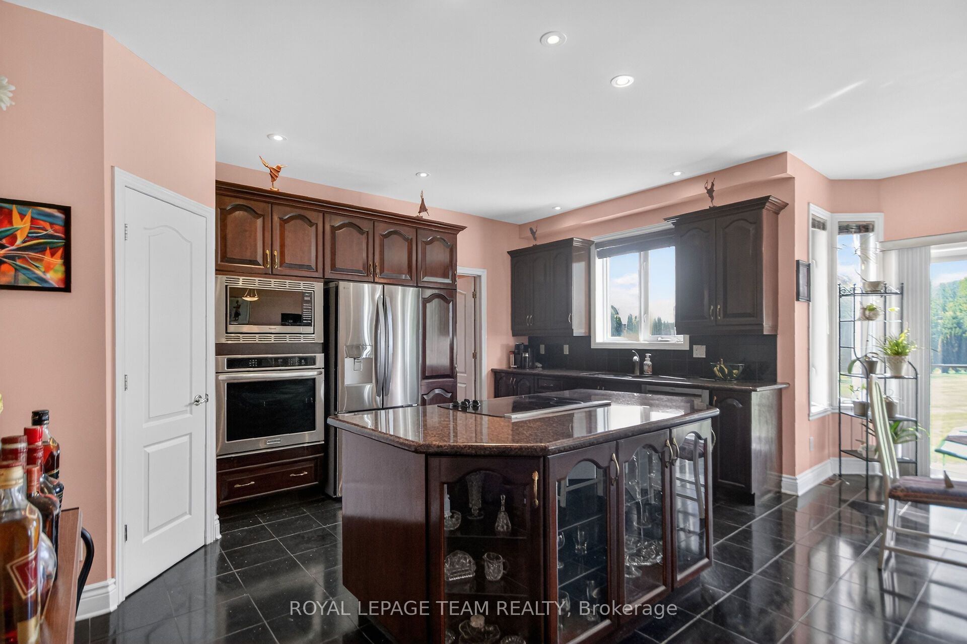 5472 Wicklow Drive Property Photo 15