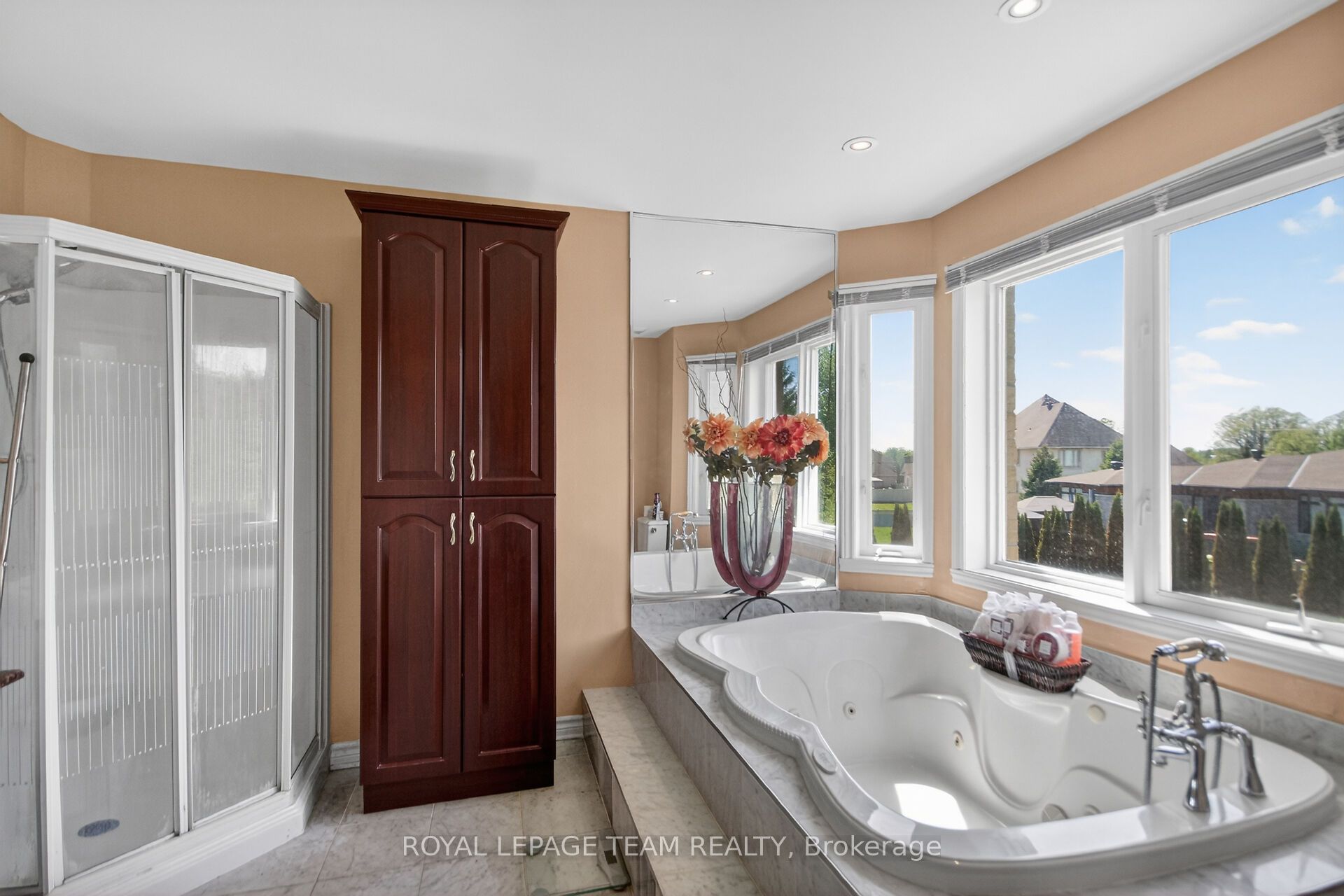 5472 Wicklow Drive Property Photo 24