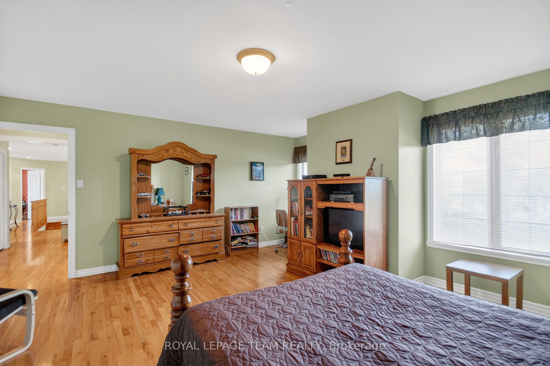 5472 Wicklow Drive Property Photo 28