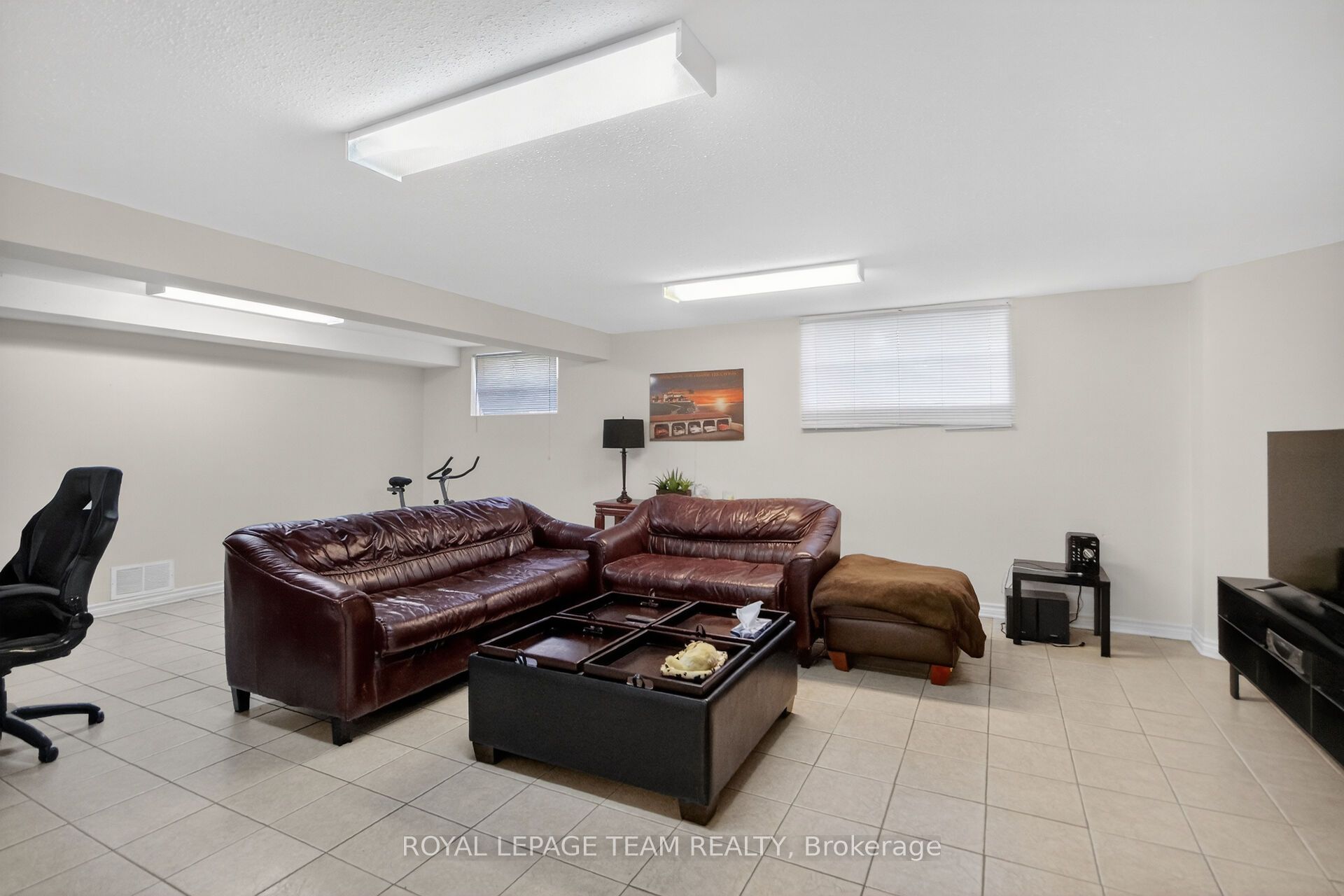 5472 Wicklow Drive Property Photo 33