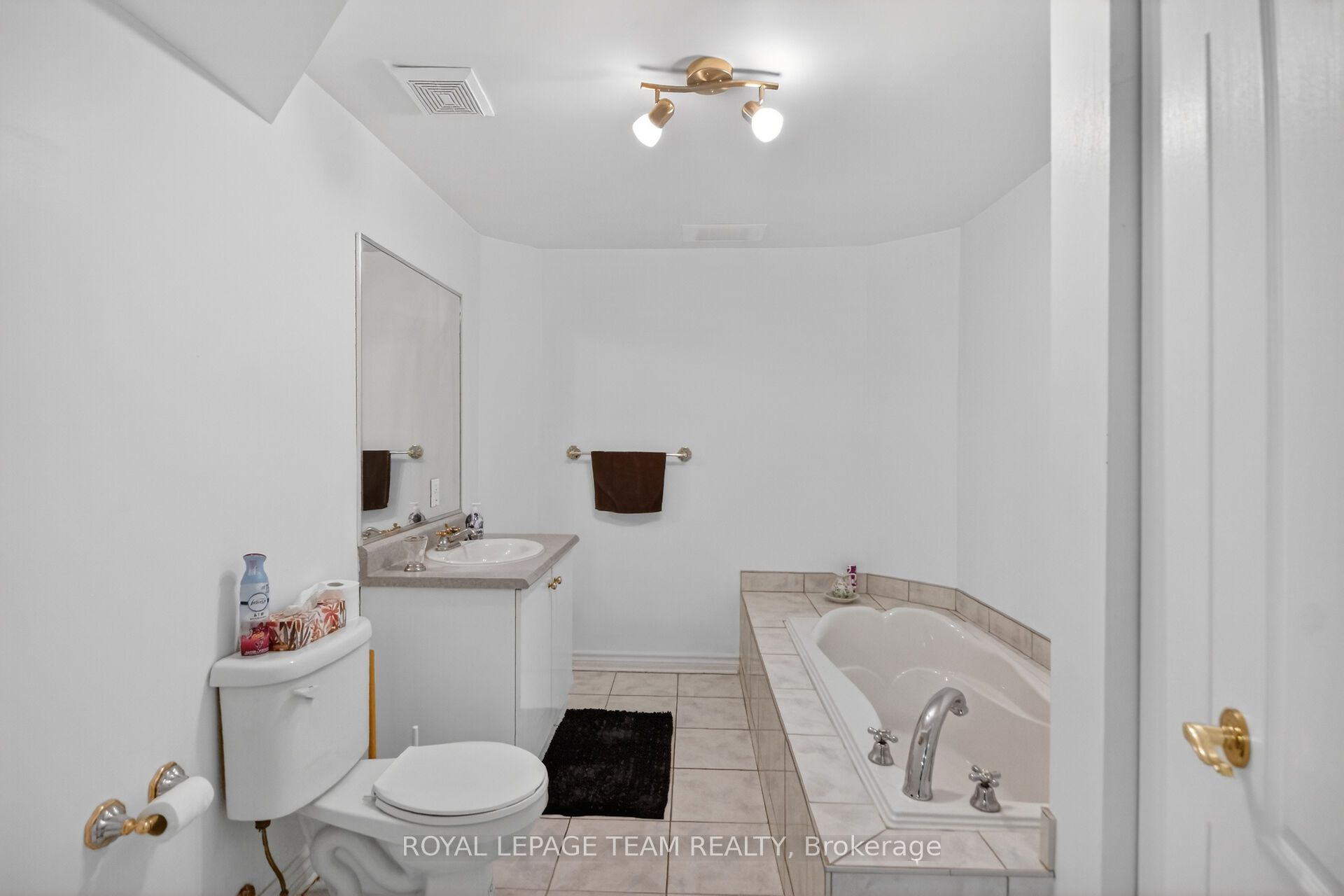 5472 Wicklow Drive Property Photo 37