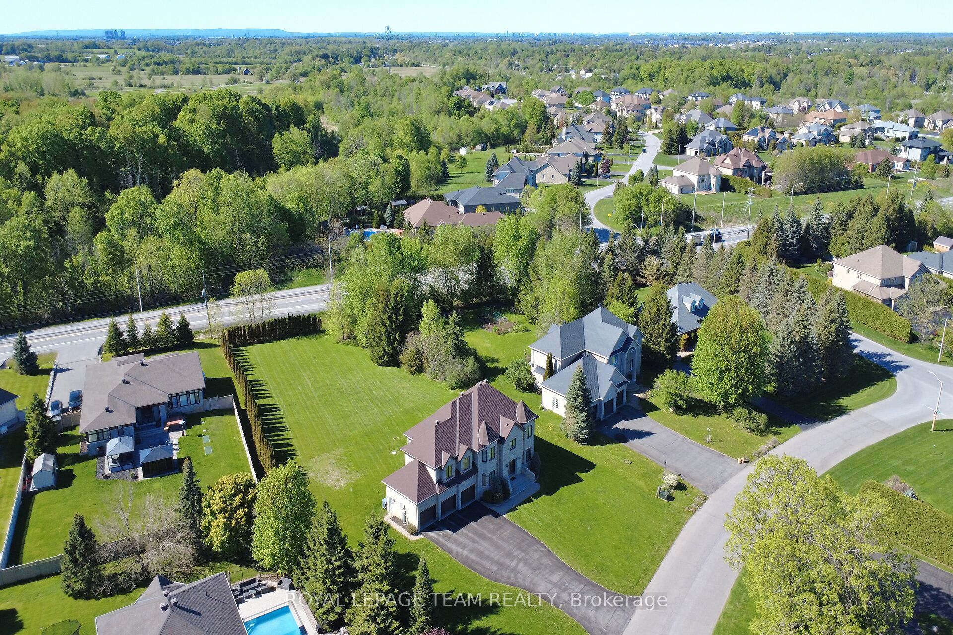5472 Wicklow Drive Property Photo 43