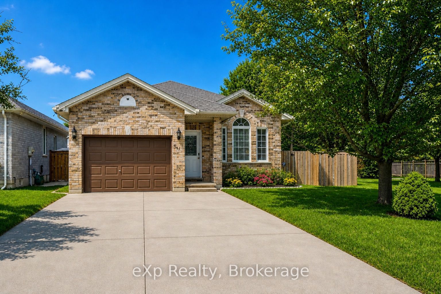 547 Forest Creek Place Property Photo 1