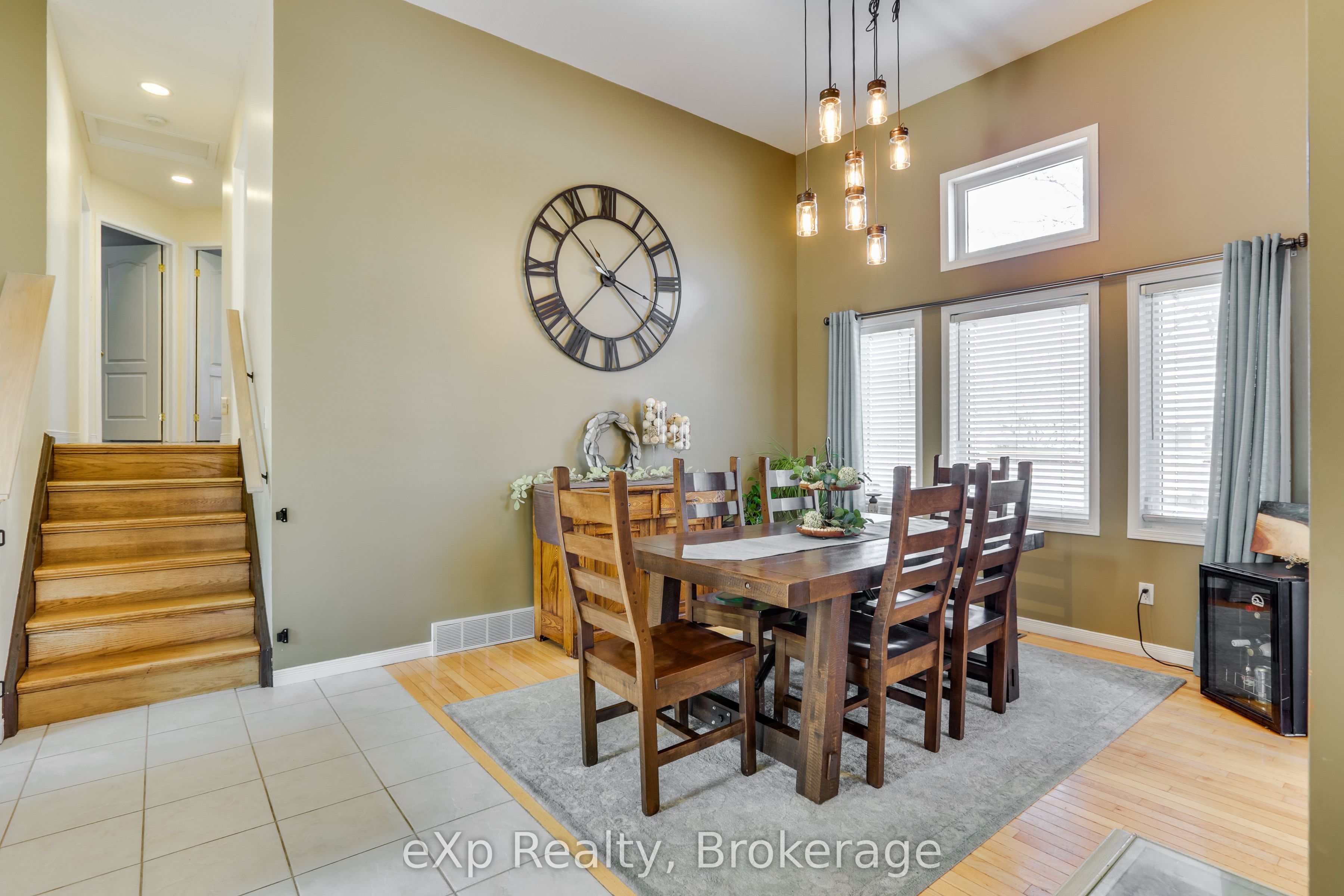 547 Forest Creek Place Property Photo 10